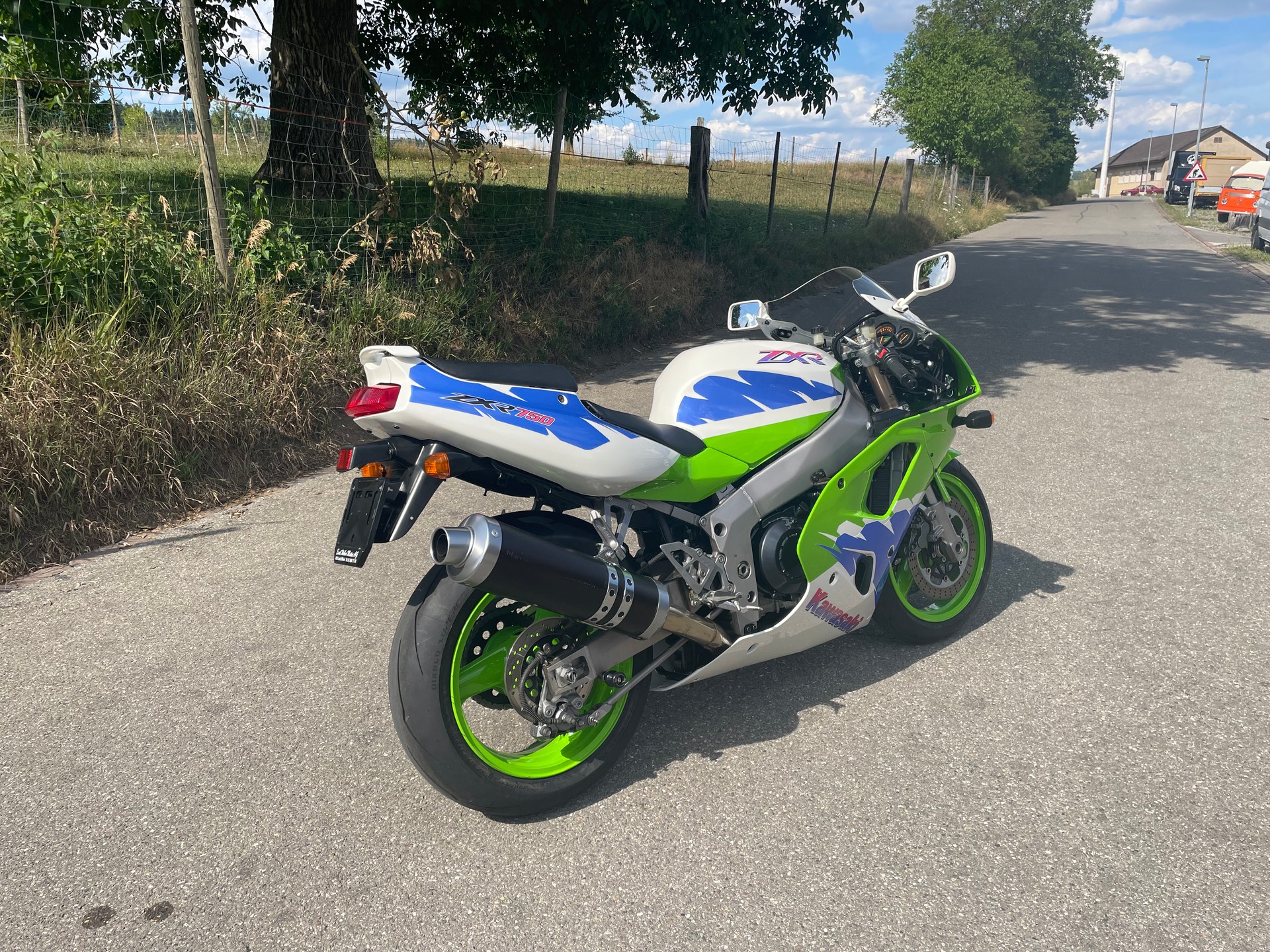 KAWASAKI ZXR-750 Ram-Air-image-2
