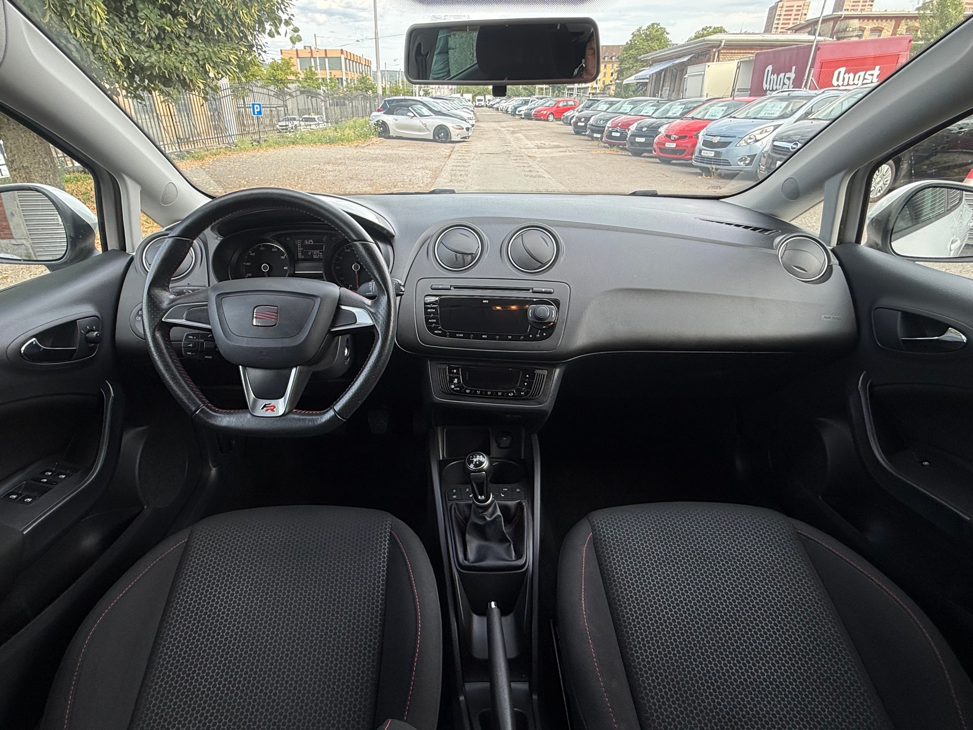 SEAT Ibiza 1.2 TSI FR-image-9