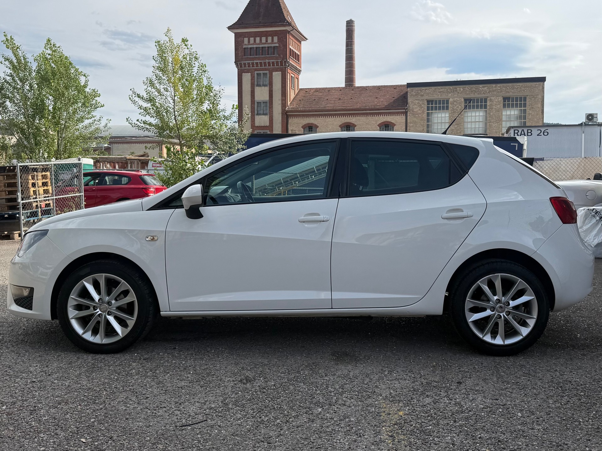 SEAT Ibiza 1.2 TSI FR-image-4
