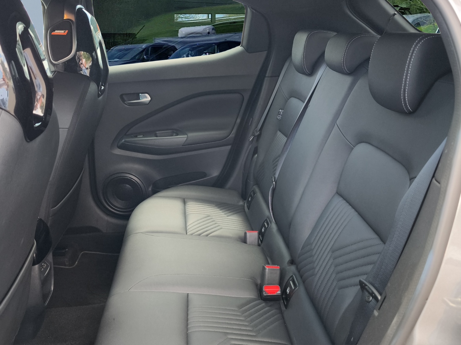 NISSAN Juke 1.6 FHEV Tekna-image-12