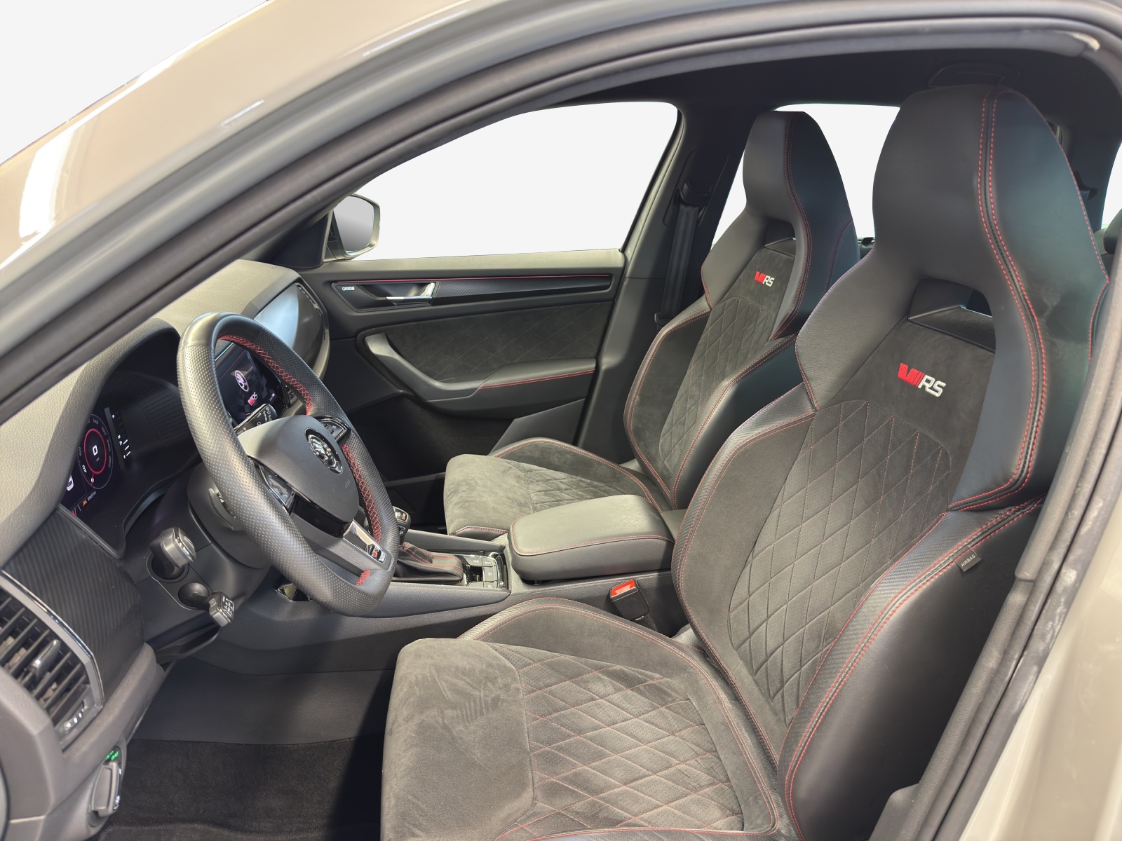 SKODA Kodiaq 2.0 Bi-TDI SCR RS 4x4 DSG-image-7