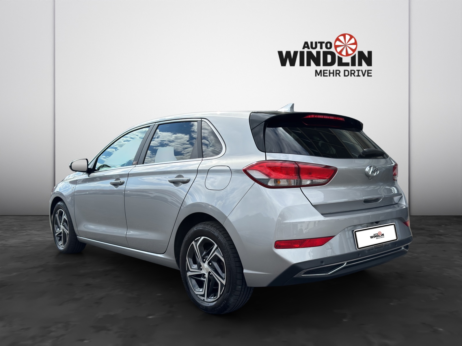HYUNDAI i30 1.5 T-GDi Amplia-image-3