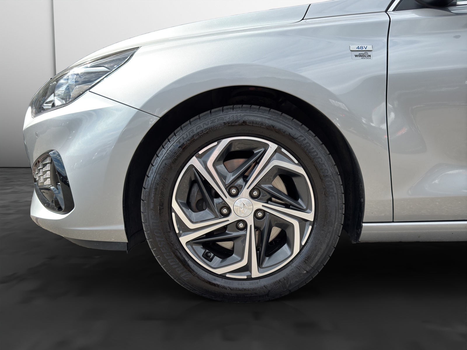 HYUNDAI i30 1.5 T-GDi Amplia-image-15