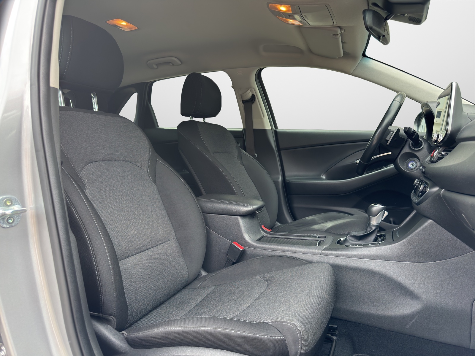 HYUNDAI i30 1.5 T-GDi Amplia-image-5