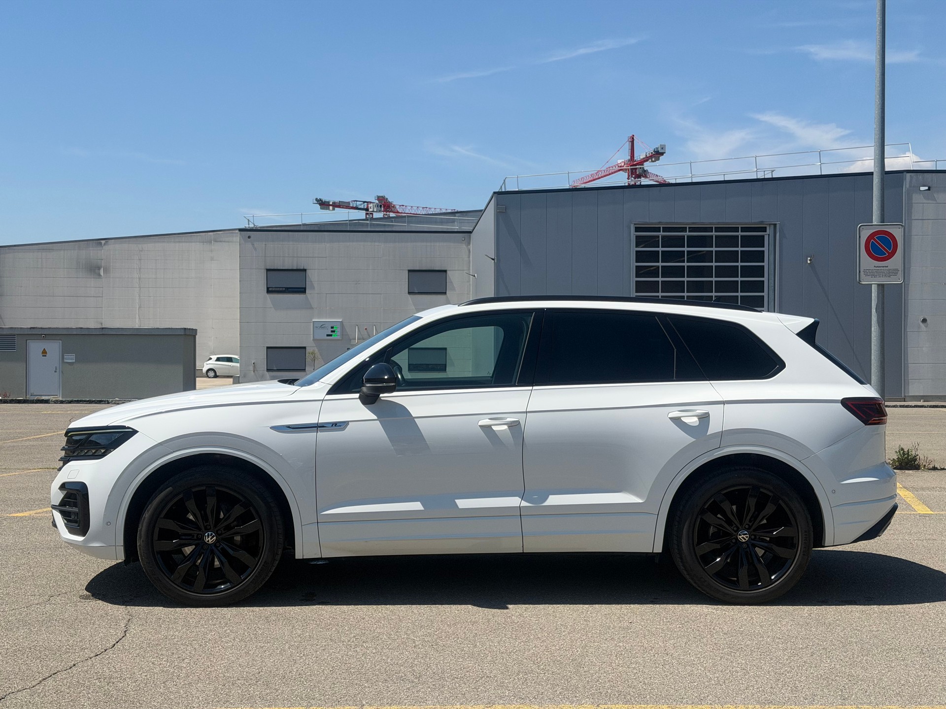 VW Touareg 3.0 TDI R Line Tiptronic-image-7