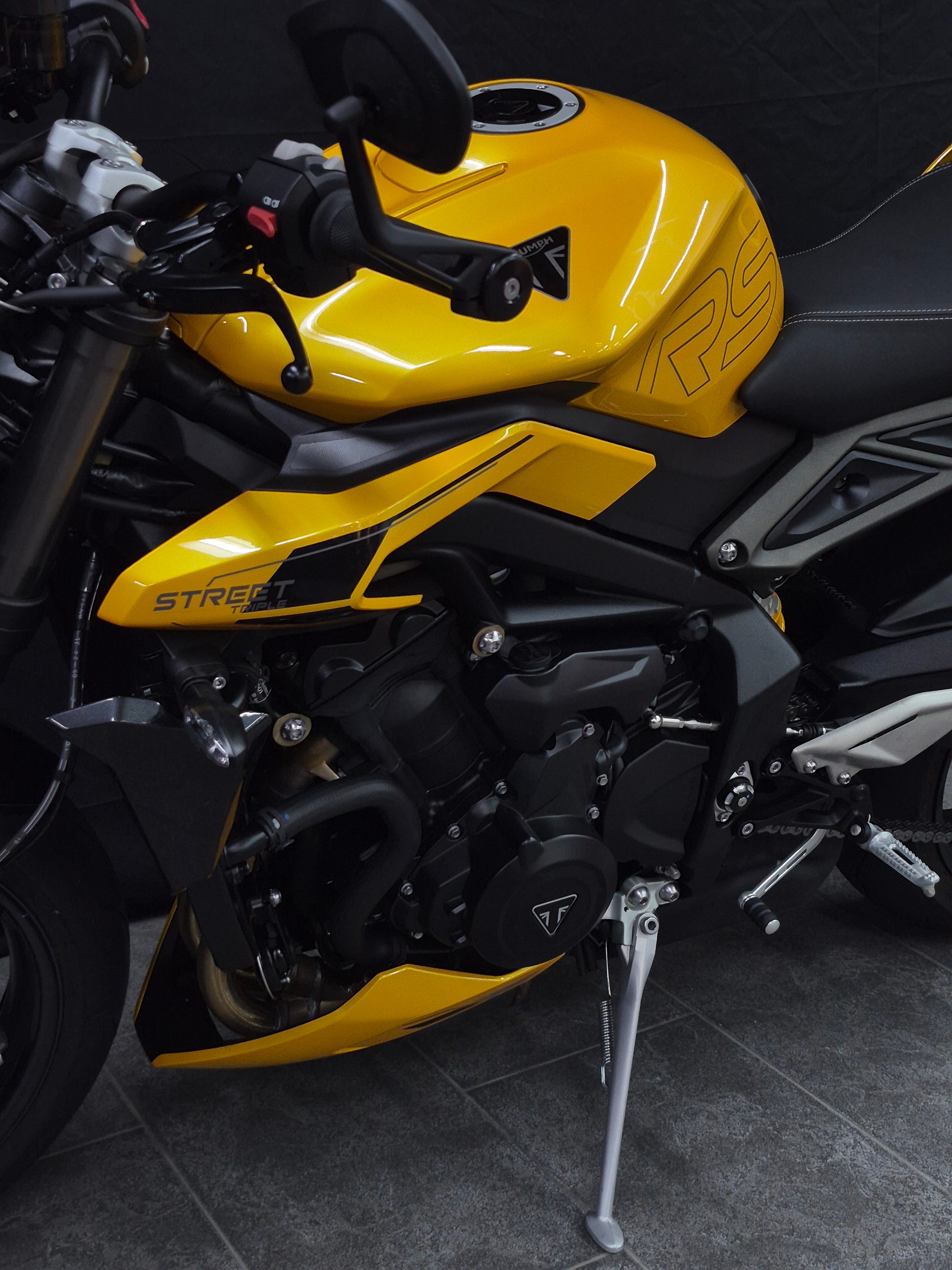 TRIUMPH Street Triple 765 RS-image-5