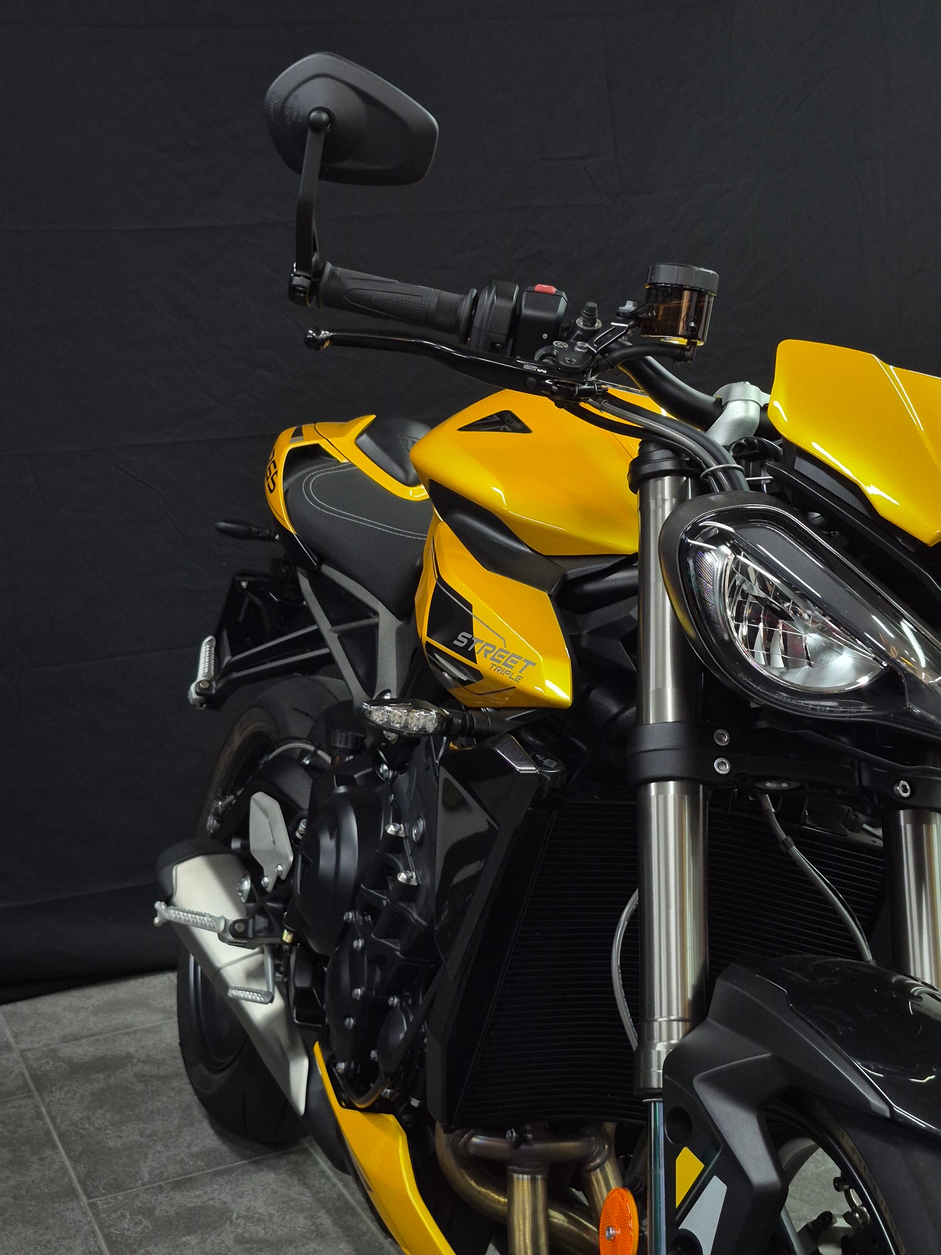 TRIUMPH Street Triple 765 RS-image-10