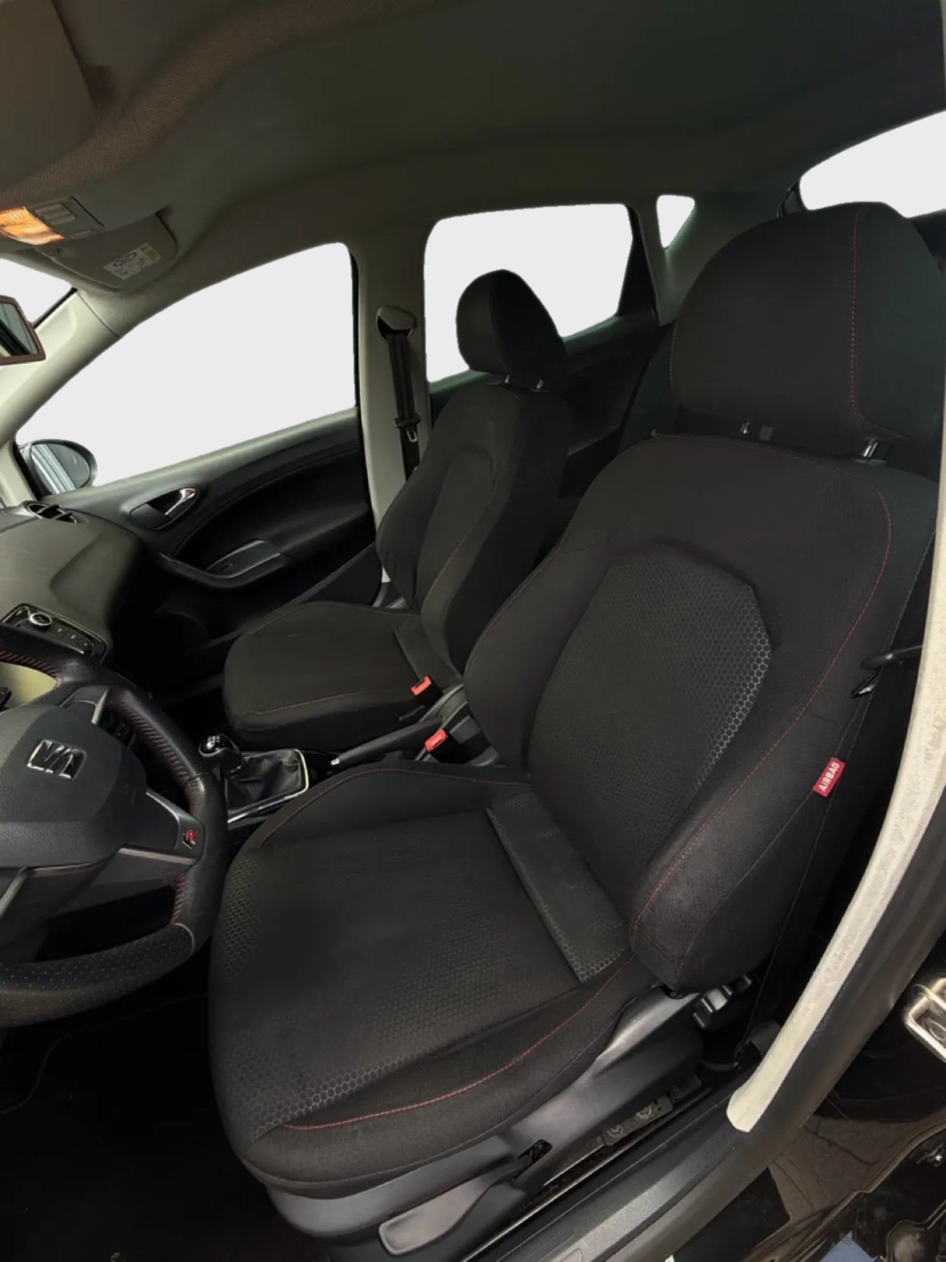SEAT Ibiza 1.4 TSI FR-image-16