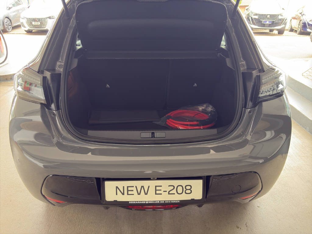 PEUGEOT 208 e-GT-image-8