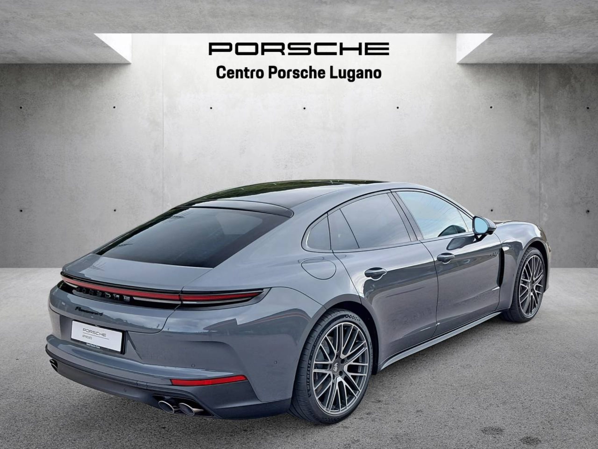 PORSCHE Panamera 4 E-Hybrid-image-7