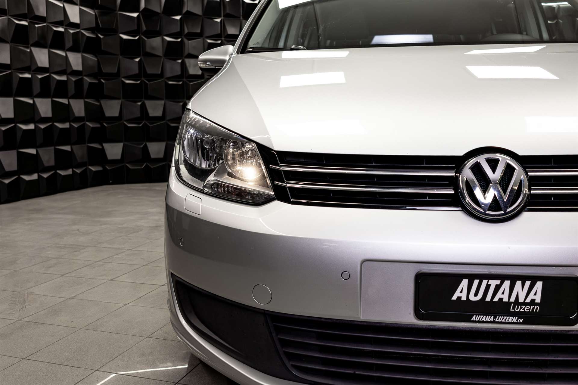 VW Touran 1.4 TSI Trendline DSG-image-12