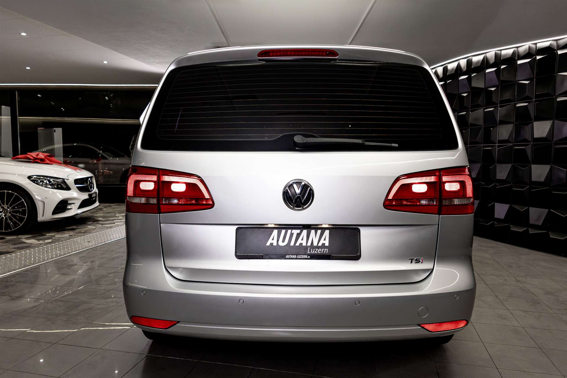 VW Touran 1.4 TSI Trendline DSG-image-3