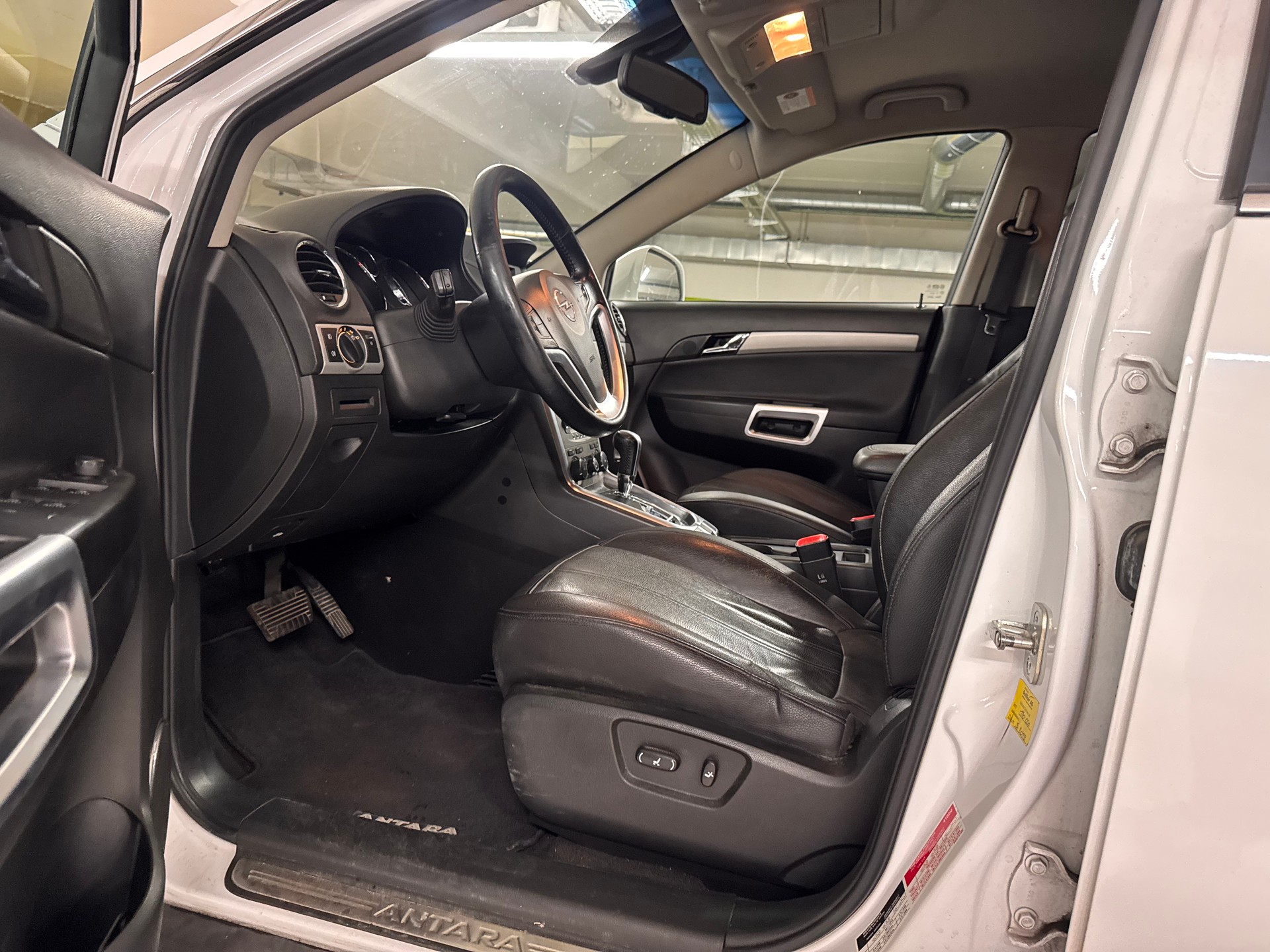 OPEL Antara 2.2 CDTi Cosmo 4WD Automatic-image-10