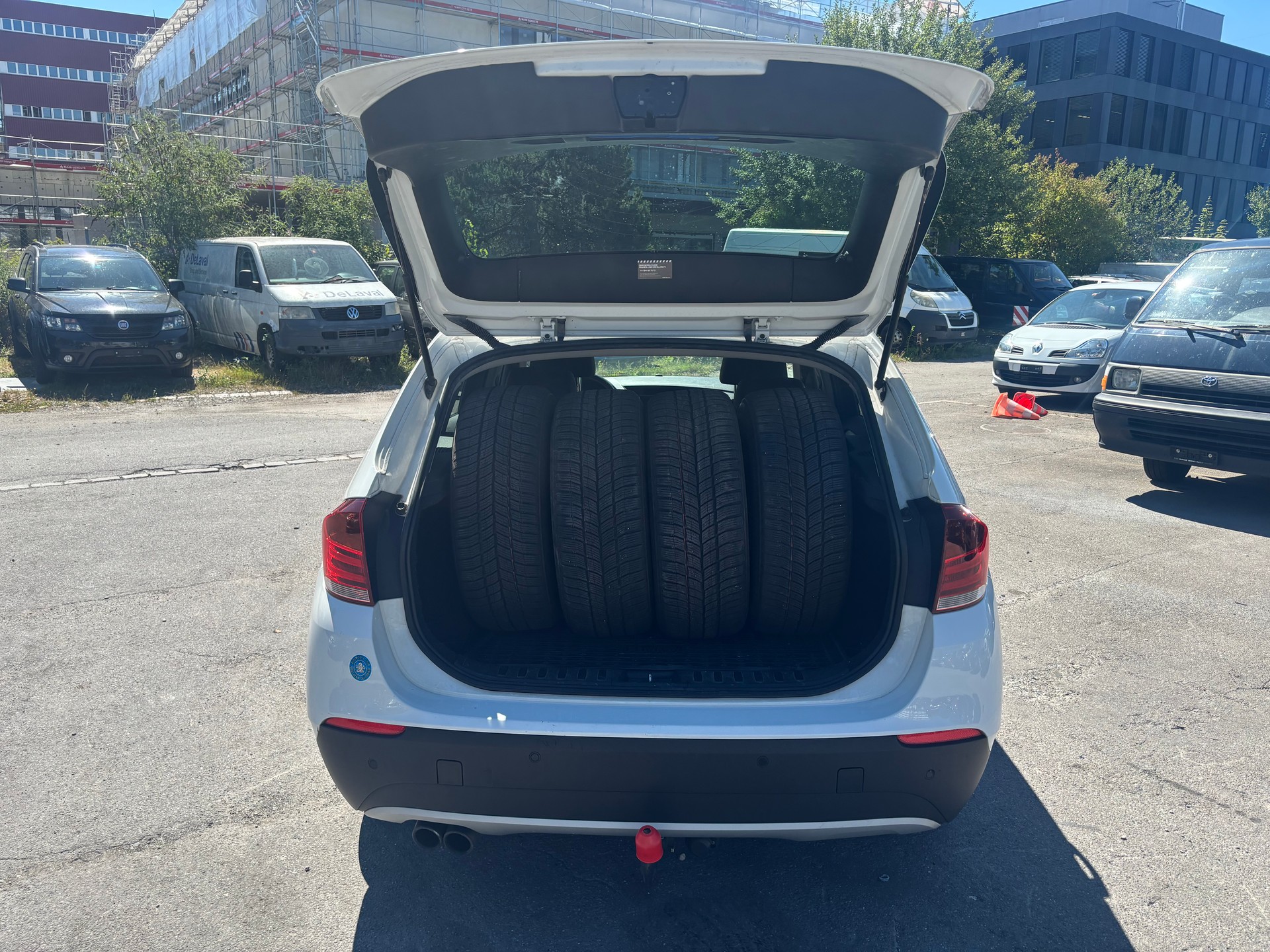 BMW X1 xDrive 28i Steptronic-image-8