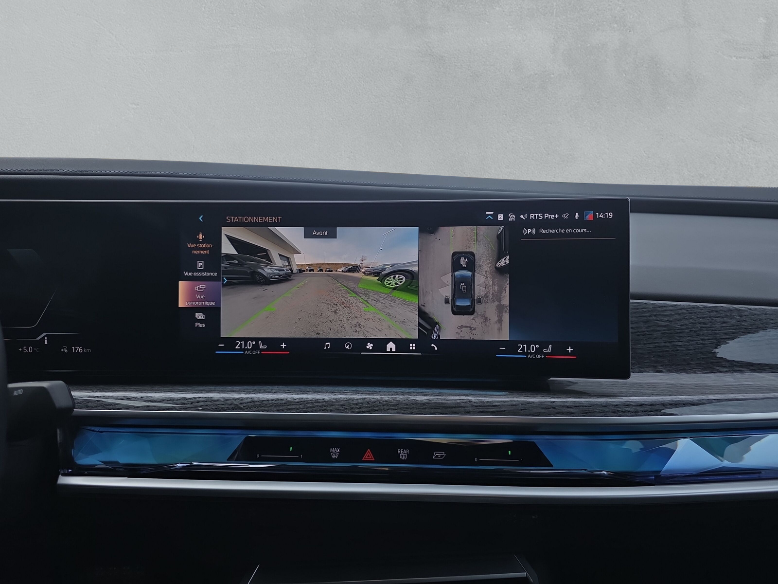 BMW i7 eDrive50 G70 (CH)  -image-13