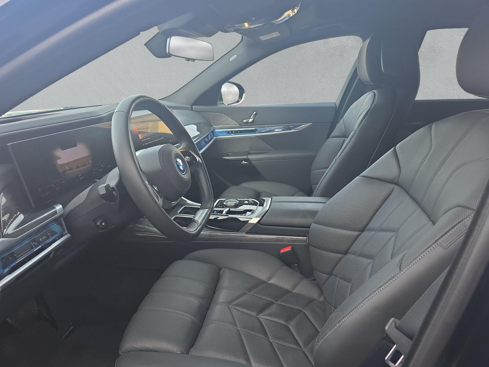 BMW i7 eDrive50 G70 (CH)  -image-10