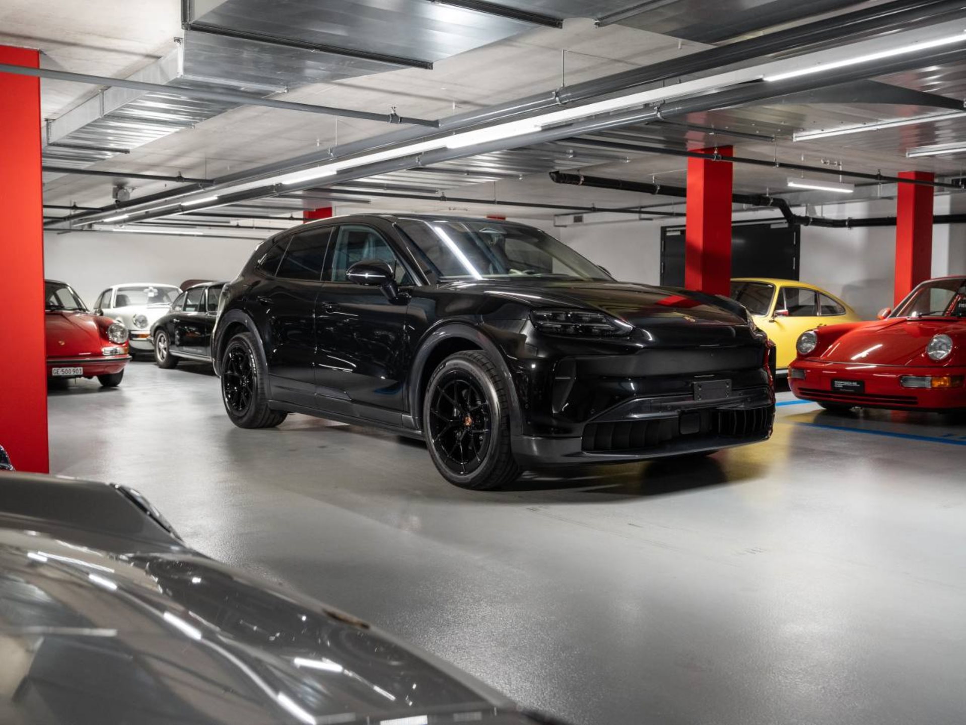 PORSCHE Cayenne Electric-image-2