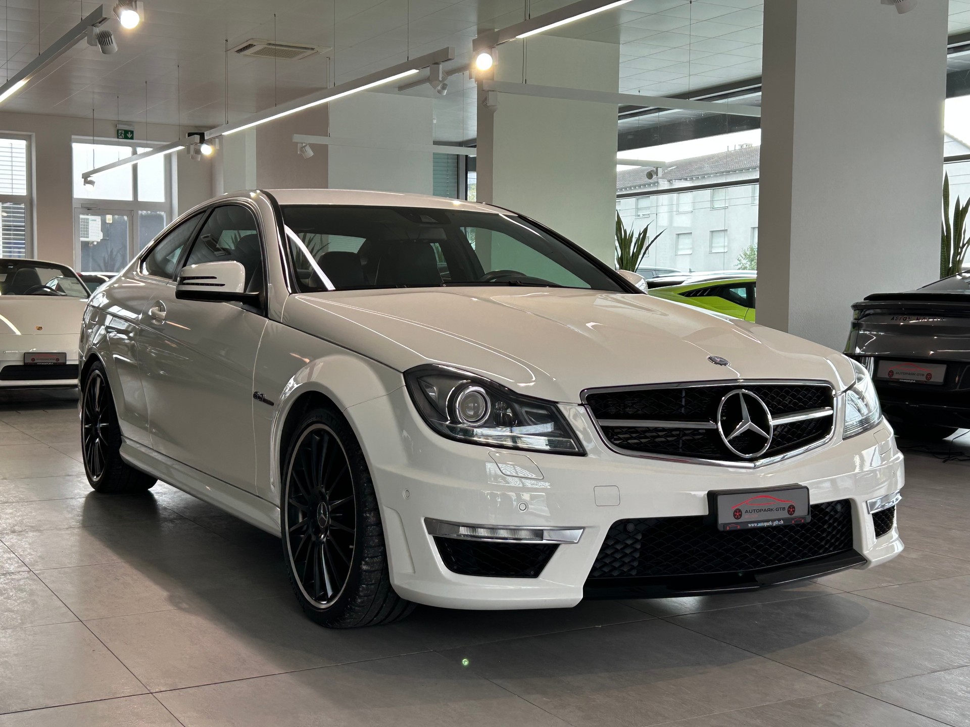 MERCEDES-BENZ C 63 Coupé AMG Speedshift MCT-image-1