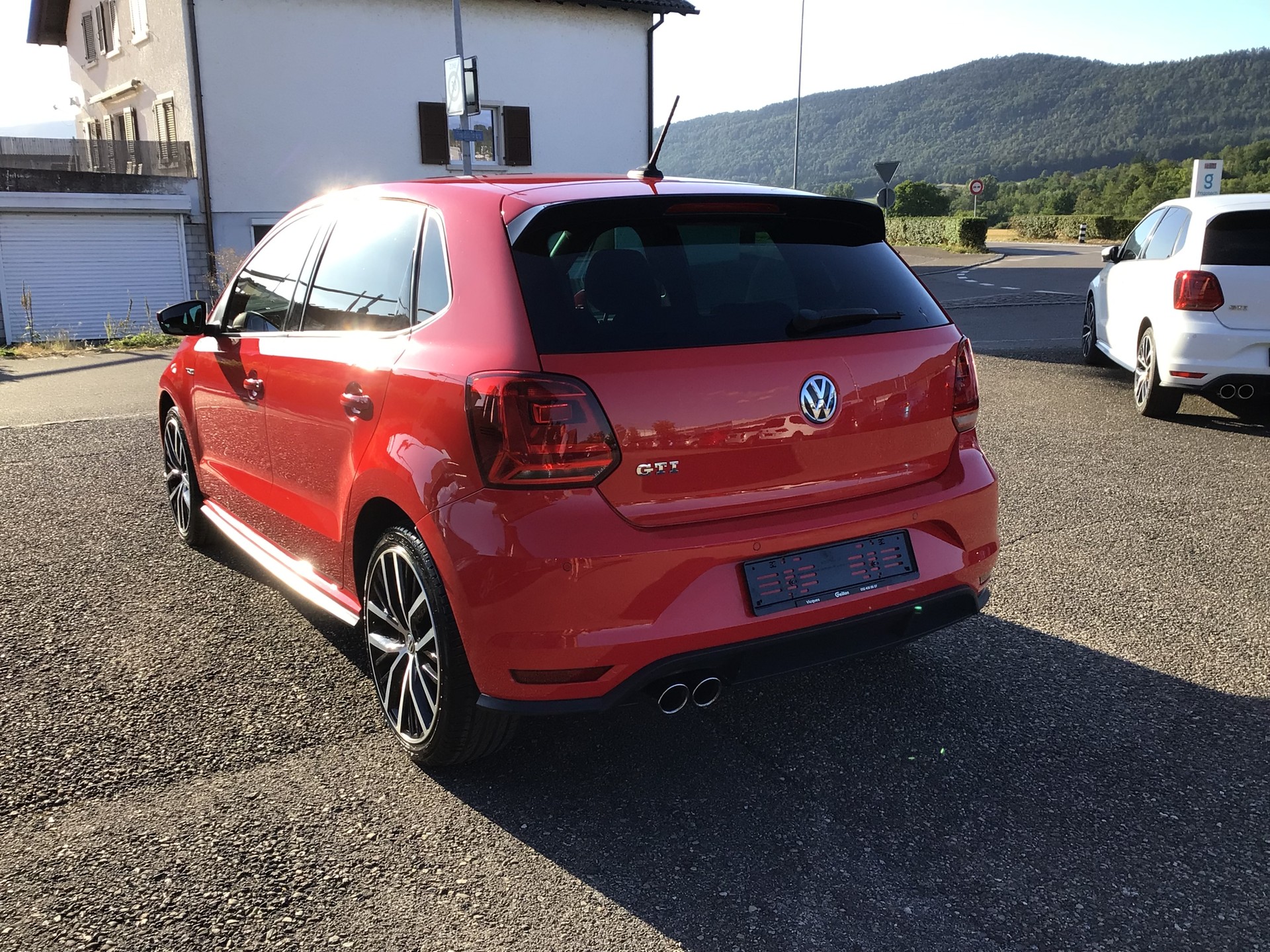 VW Polo 1.8 TSI GTI-image-4