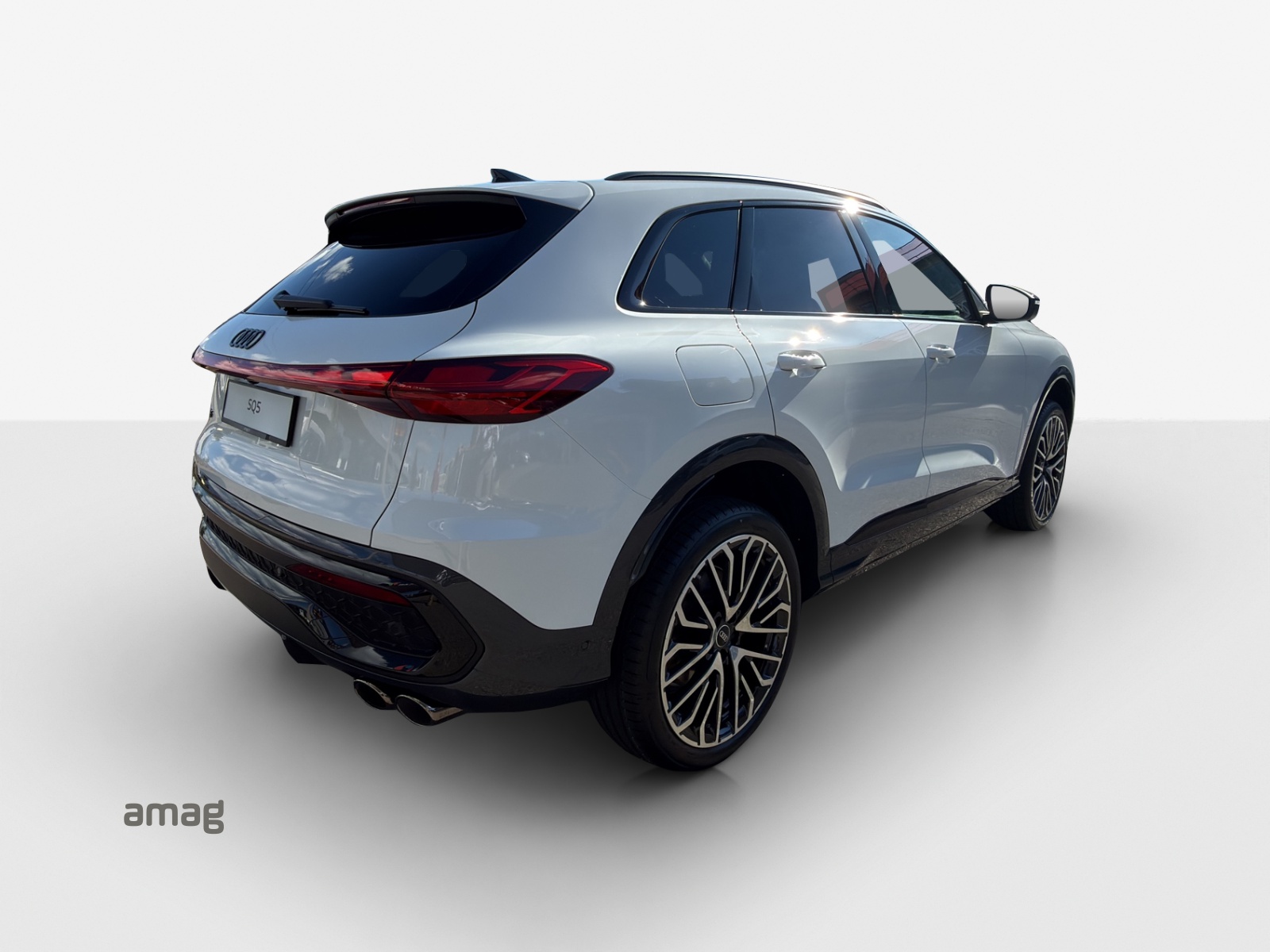 AUDI SQ5 TFSI quattro S-tronic-image-4