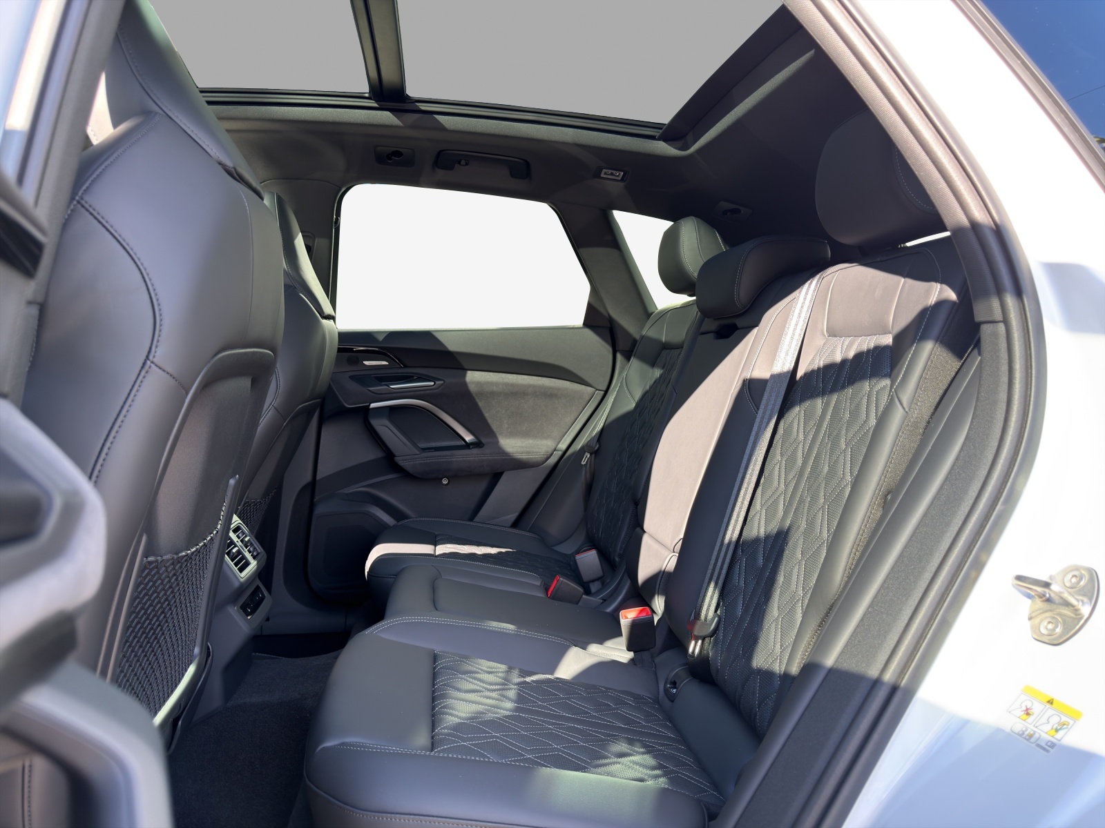 AUDI SQ5 TFSI quattro S-tronic-image-11