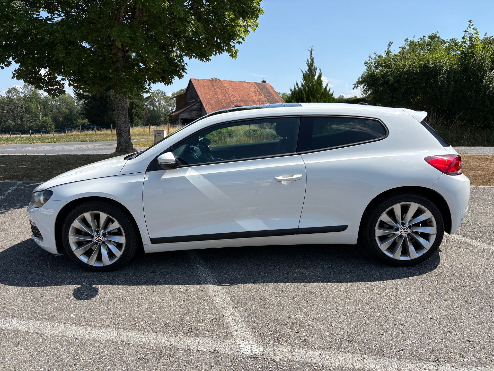 VW Scirocco 1.4 TSI 160-image-3
