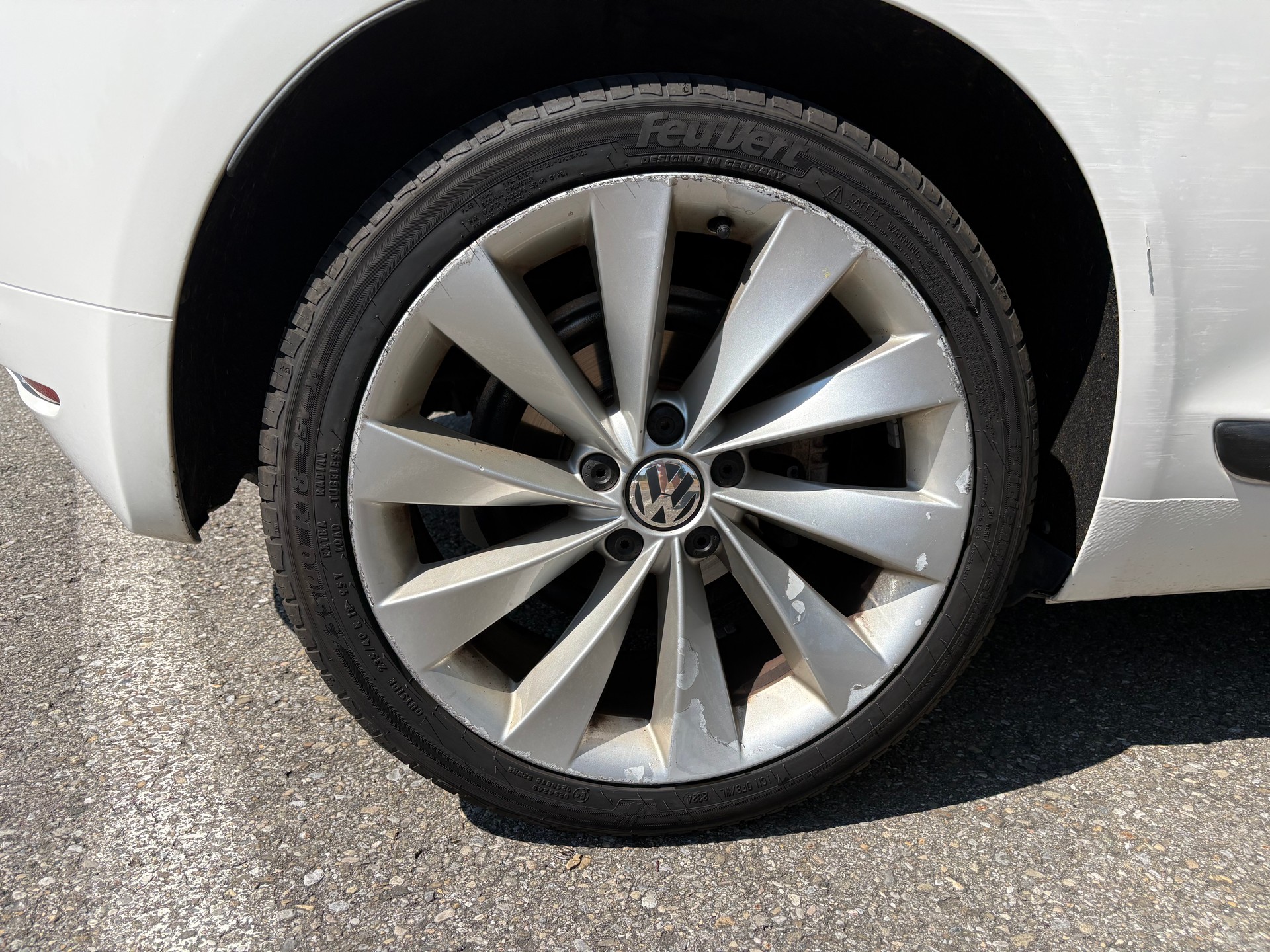 VW Scirocco 1.4 TSI 160-image-9
