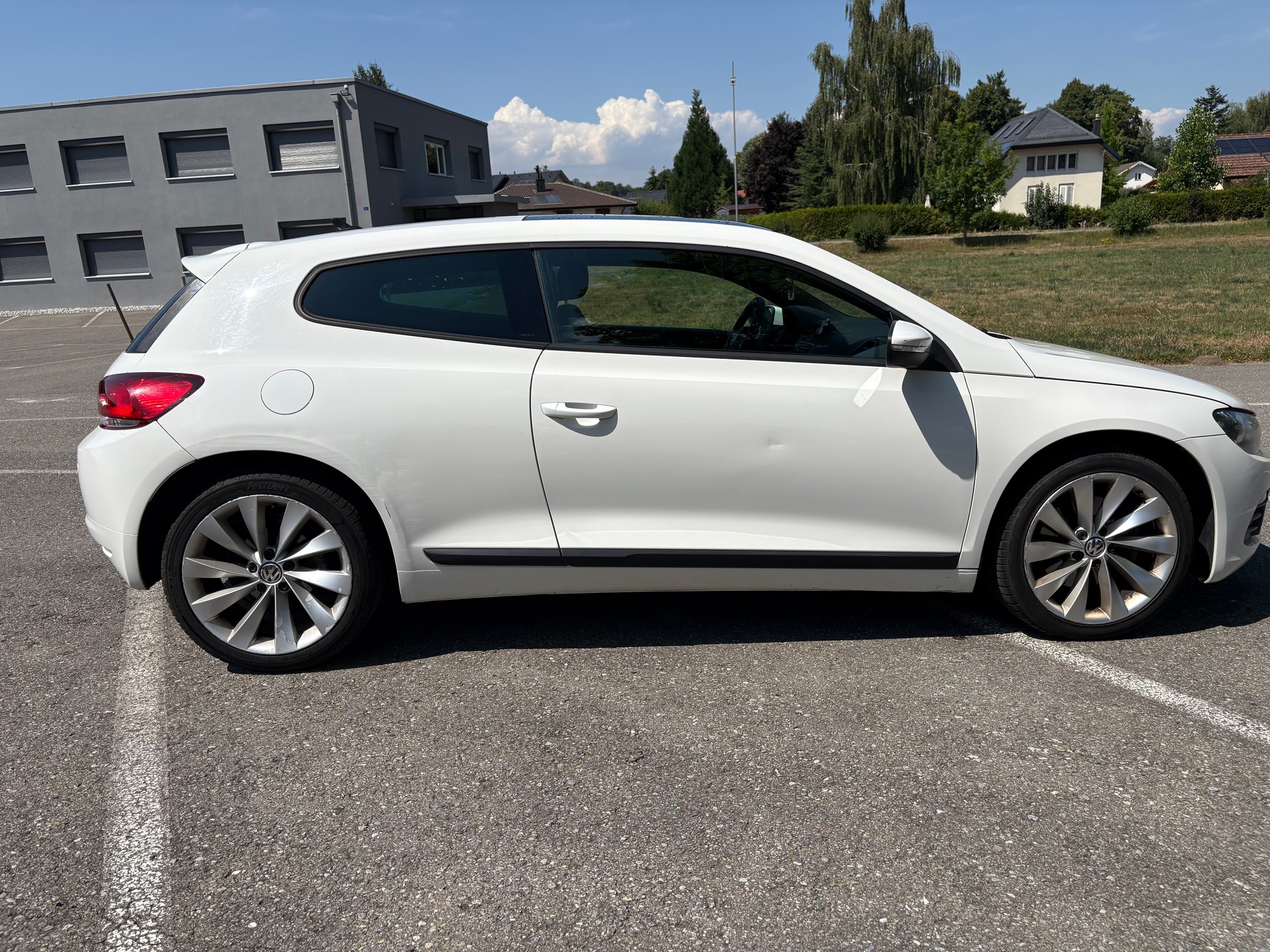 VW Scirocco 1.4 TSI 160-image-2