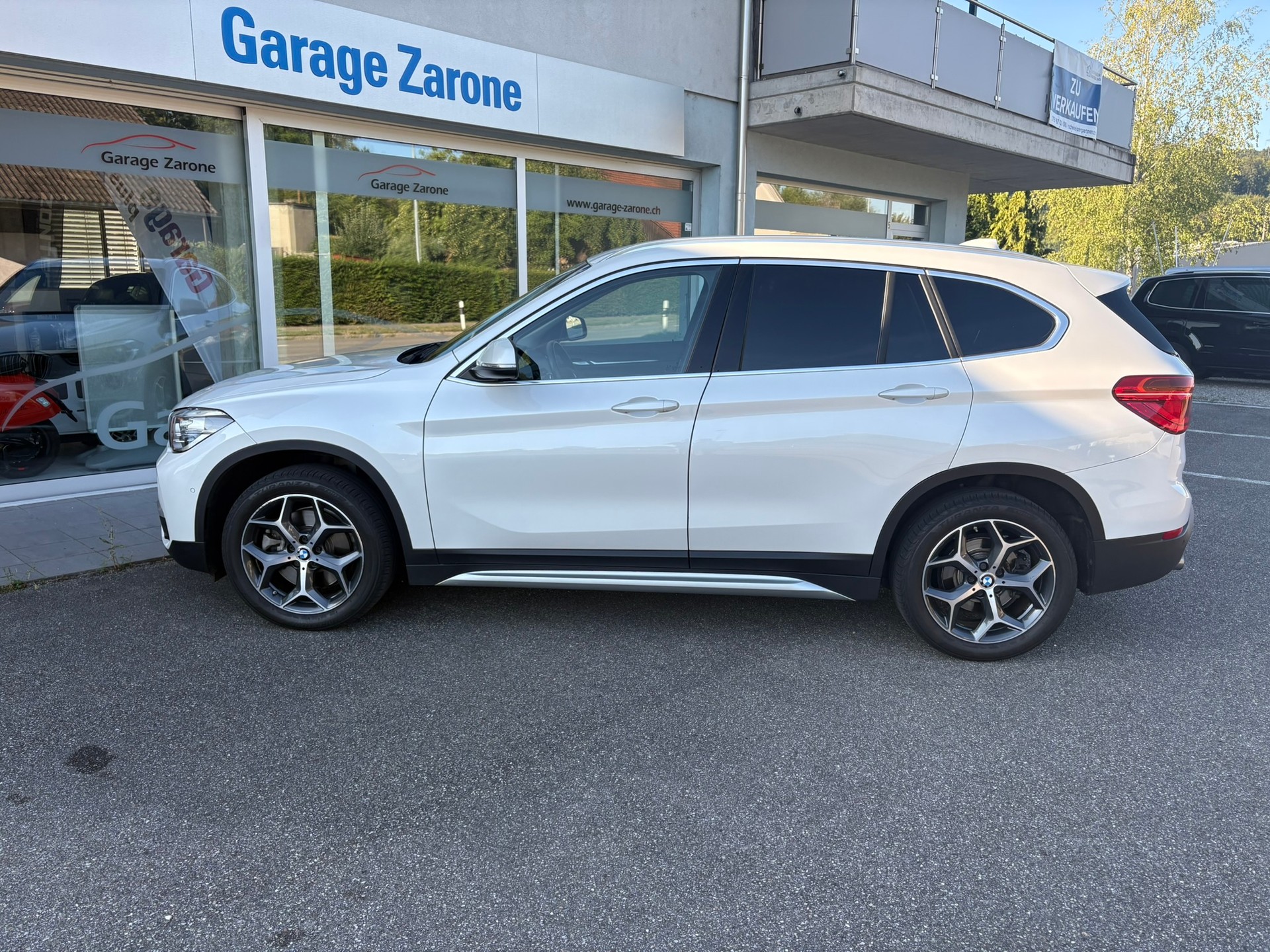 BMW X1 xDrive 20i Sport Line Steptronic-image-4