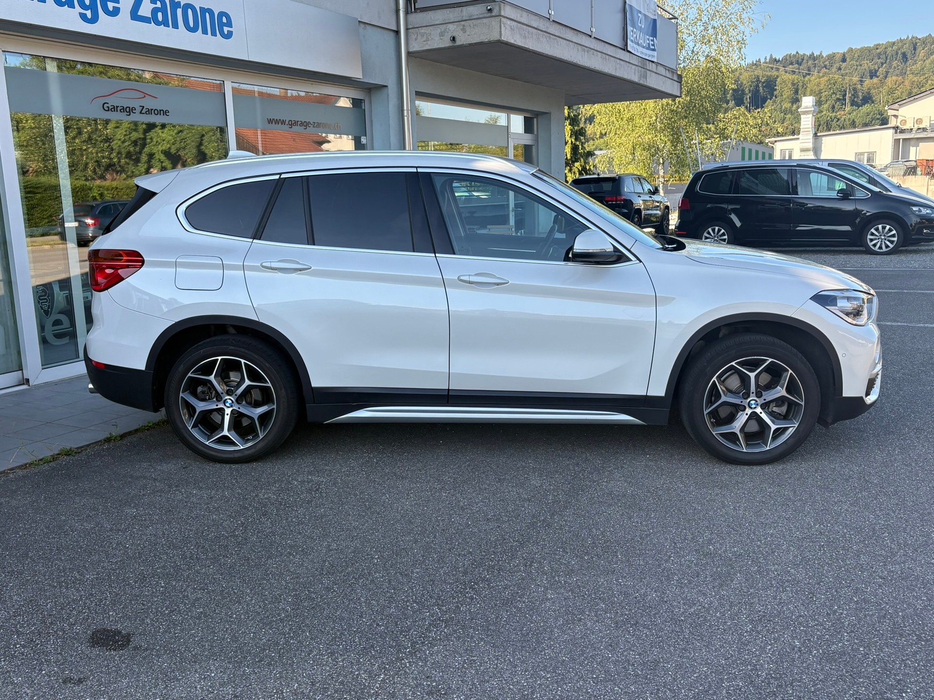 BMW X1 xDrive 20i Sport Line Steptronic-image-1