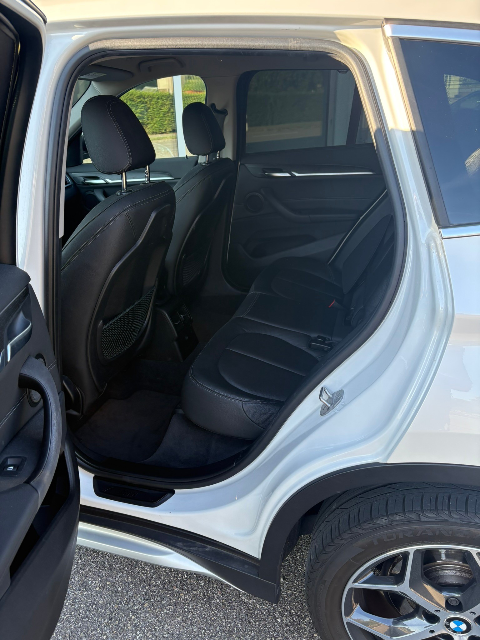 BMW X1 xDrive 20i Sport Line Steptronic-image-7
