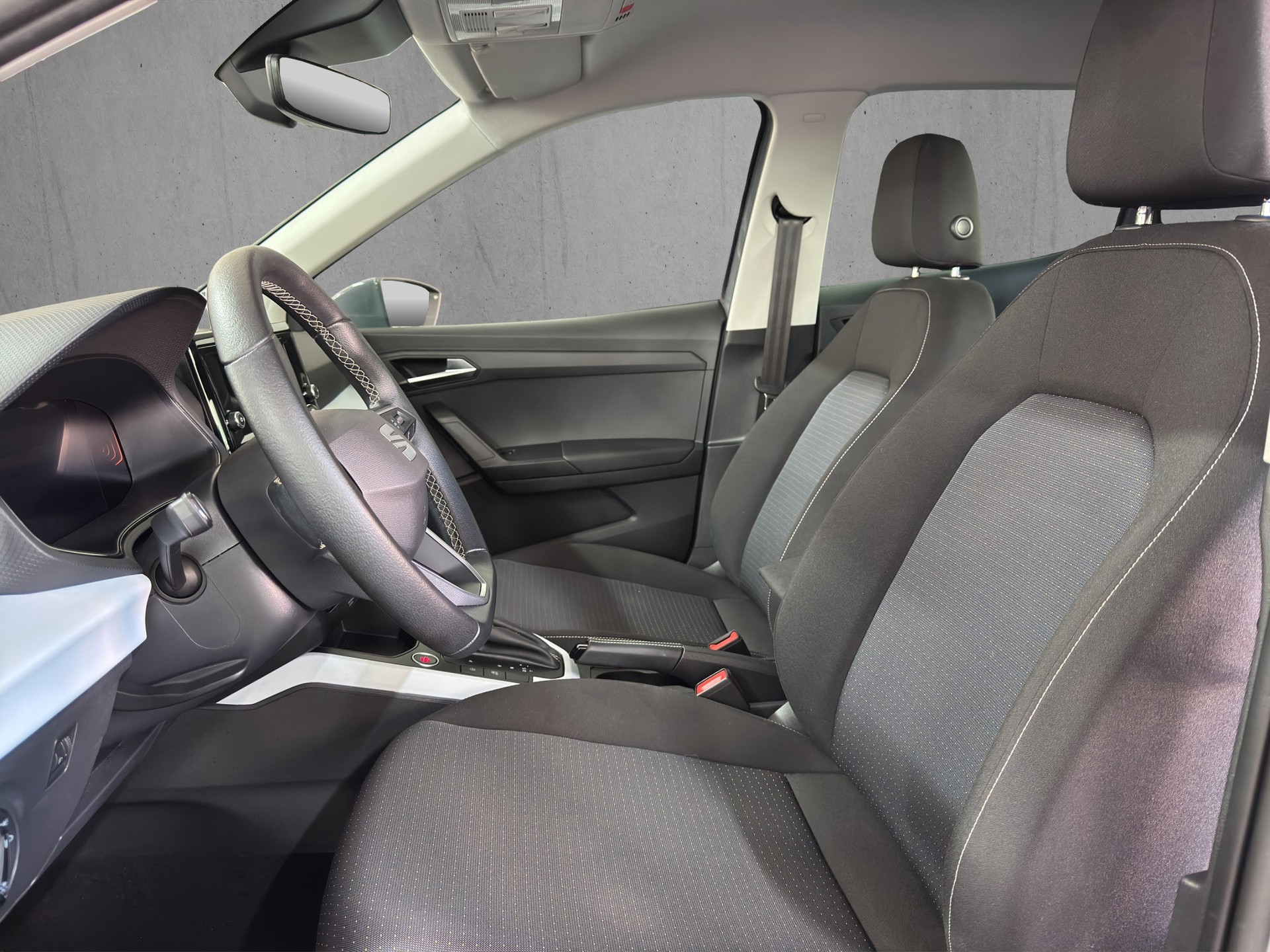 SEAT Arona 1.0 TSI Eco 40 TH Anniversary DSG-image-7