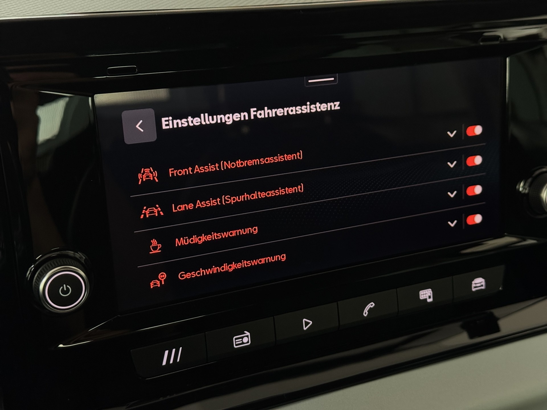 SEAT Arona 1.0 TSI Eco 40 TH Anniversary DSG-image-19
