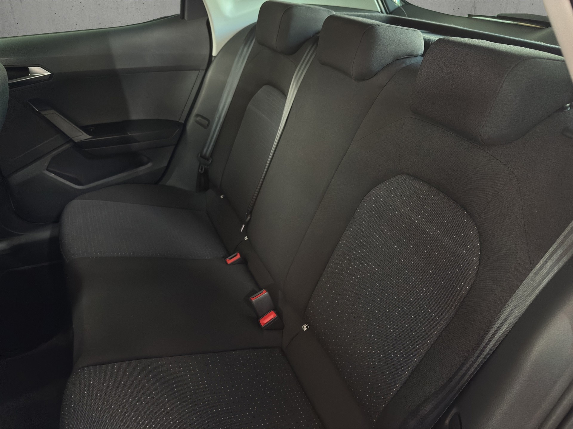 SEAT Arona 1.0 TSI Eco 40 TH Anniversary DSG-image-9