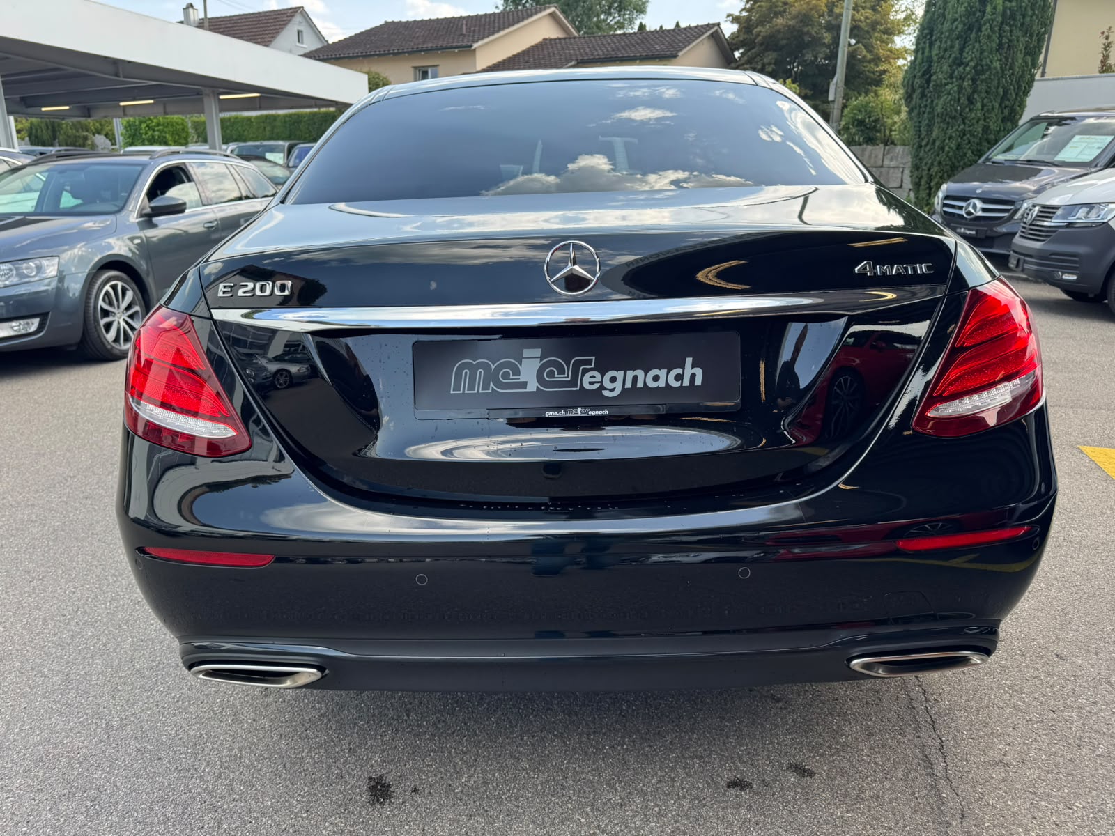 MERCEDES-BENZ E 200 Avantgarde 4Matic 9G-Tronic-image-5