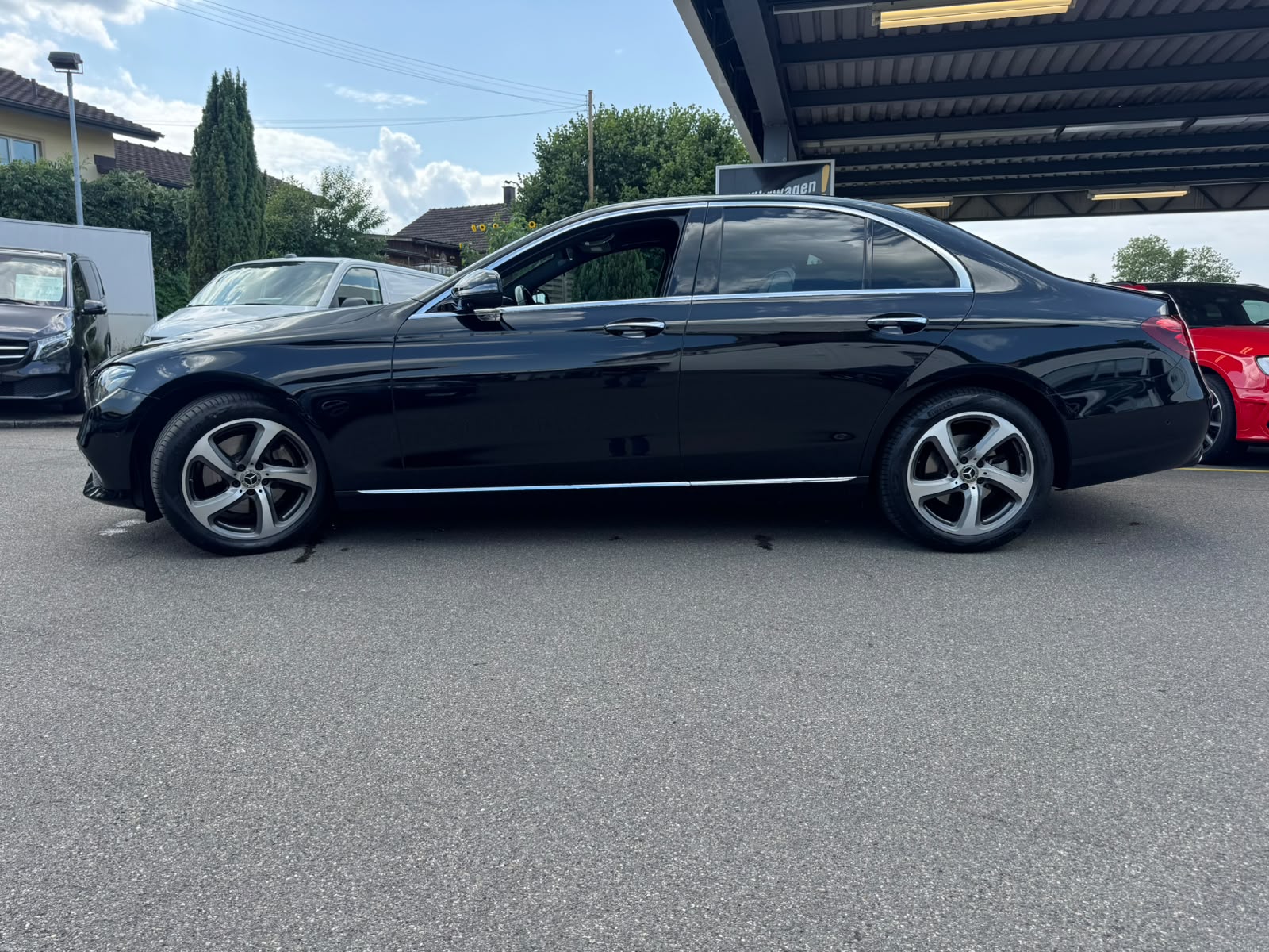 MERCEDES-BENZ E 200 Avantgarde 4Matic 9G-Tronic-image-2