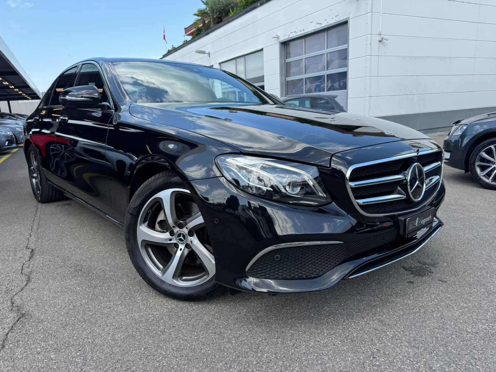 MERCEDES-BENZ E 200 Avantgarde 4Matic 9G-Tronic-image-1