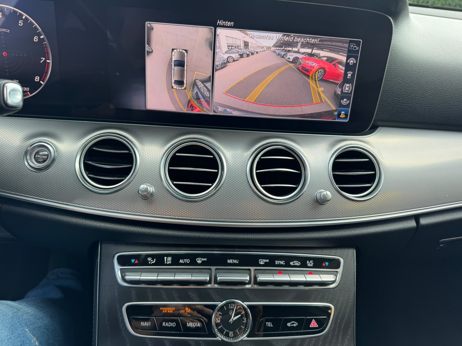 MERCEDES-BENZ E 200 Avantgarde 4Matic 9G-Tronic-image-10