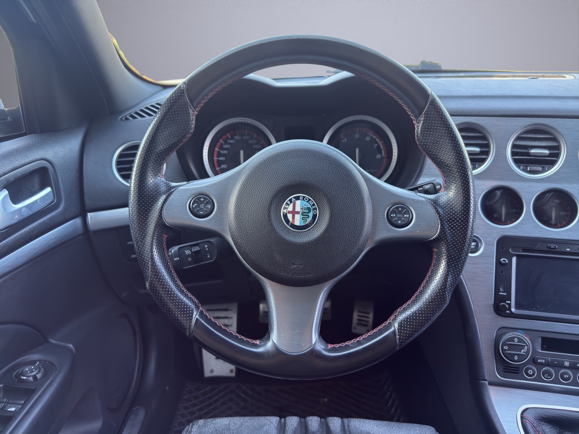 ALFA ROMEO 159 Sportwagon 1.8 TBi TI-image-14