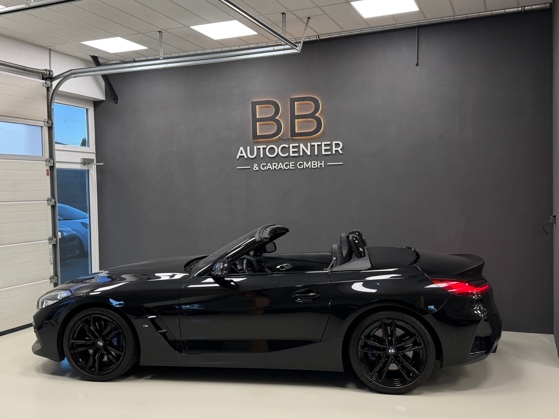 BMW Z4 sDrive 20i M Sport Cab. Steptronic-image-3