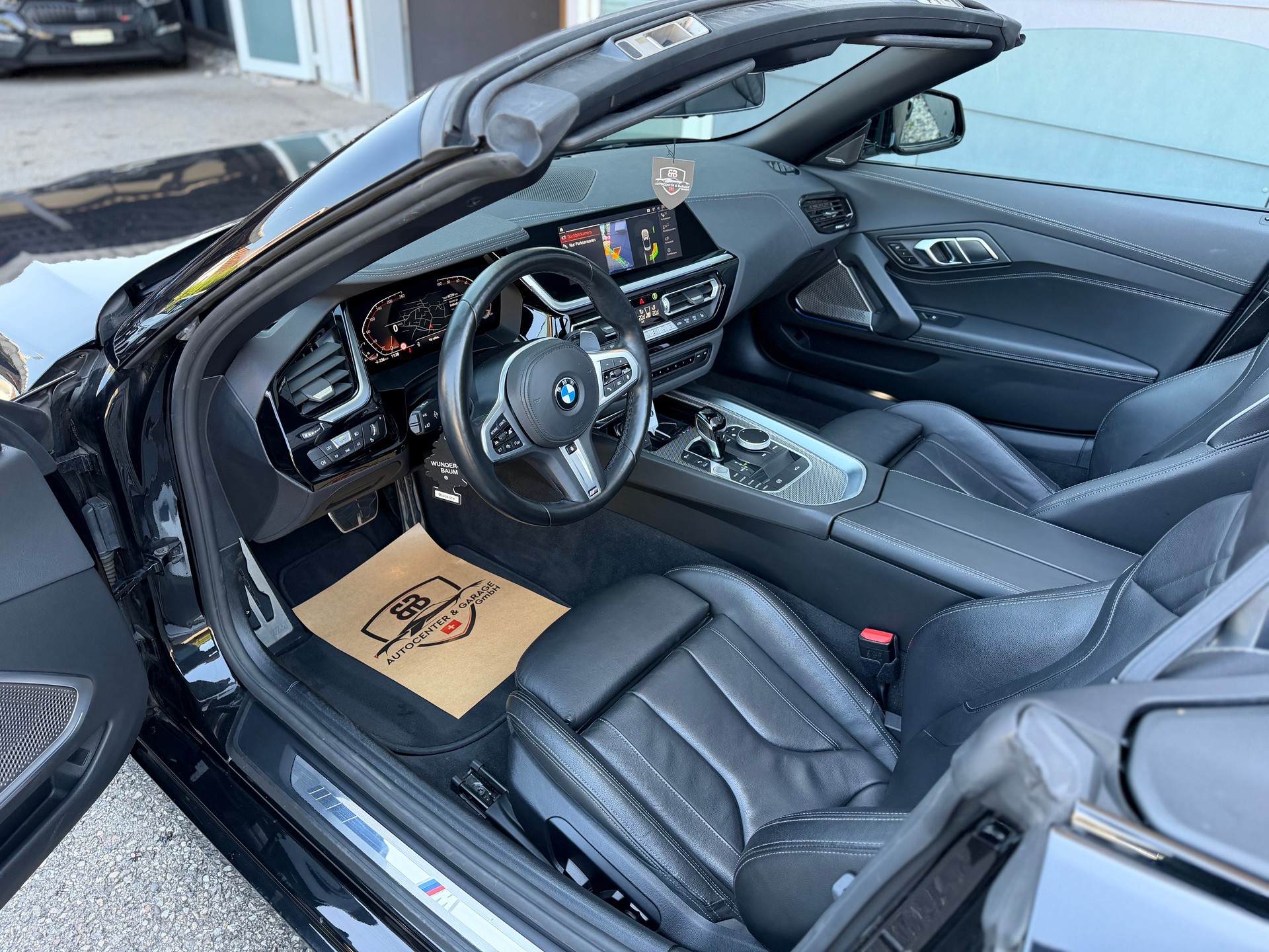 BMW Z4 sDrive 20i M Sport Cab. Steptronic-image-12