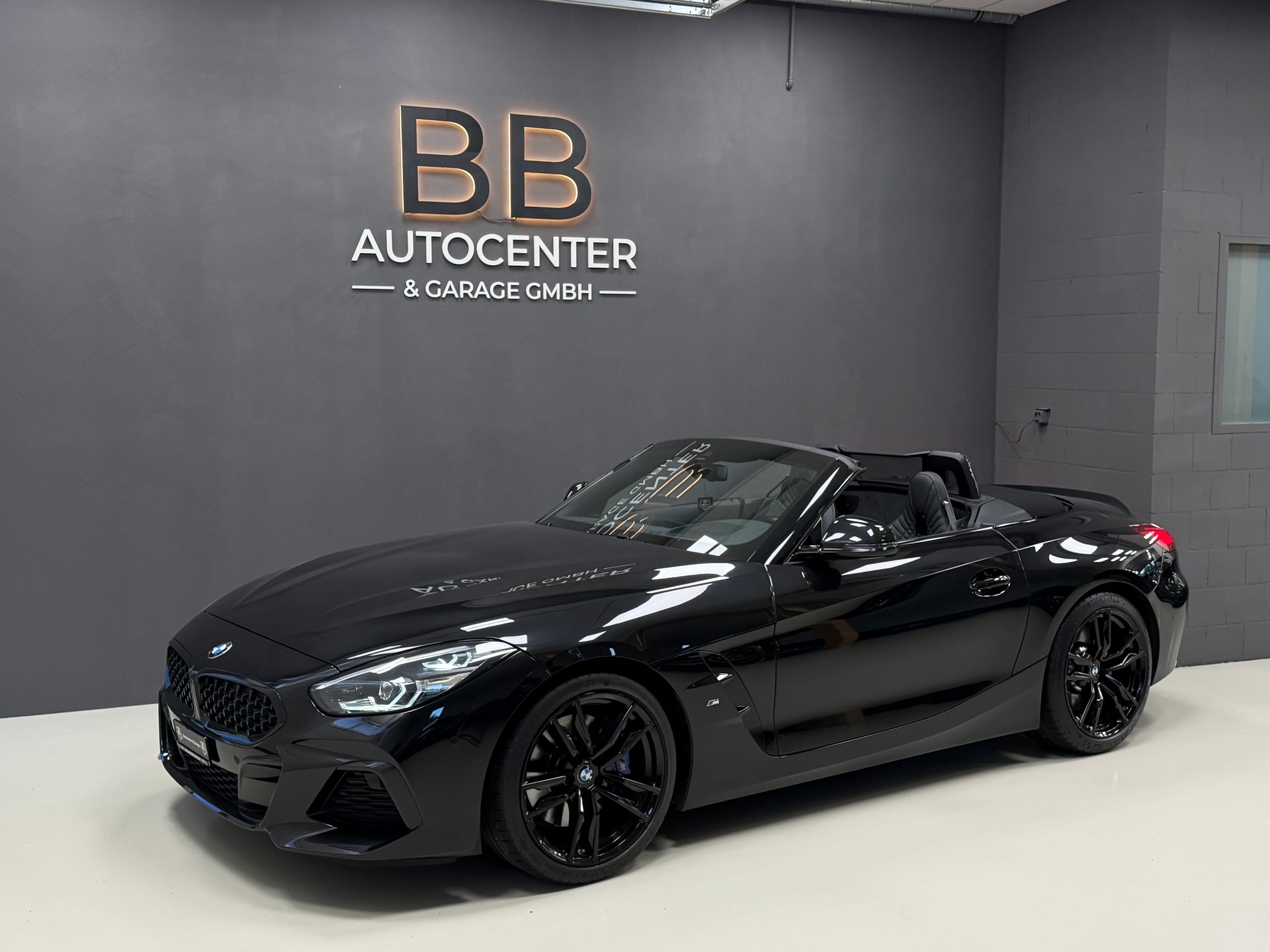 BMW Z4 sDrive 20i M Sport Cab. Steptronic-image-1