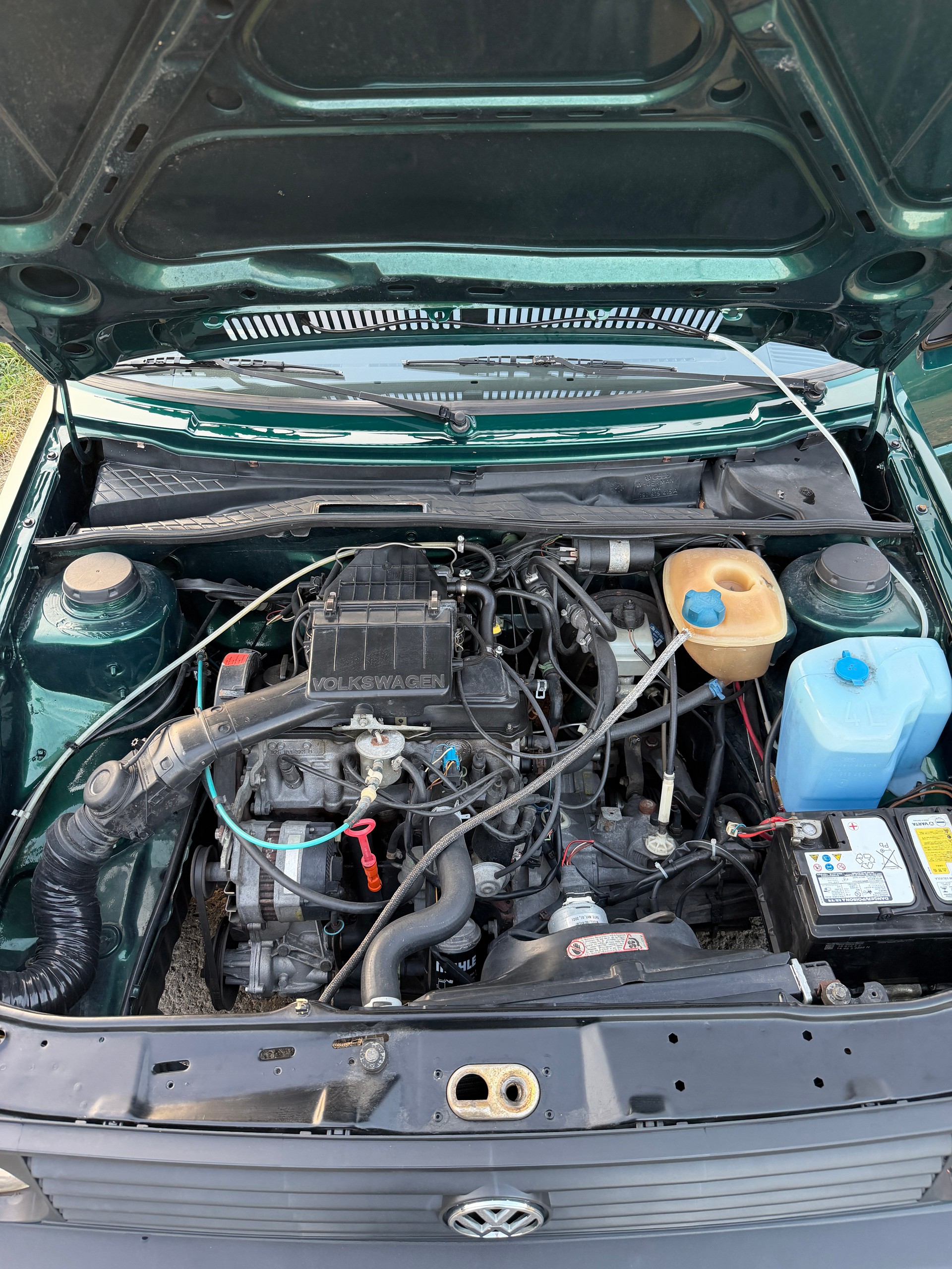 VW Golf 1600 GL-image-5