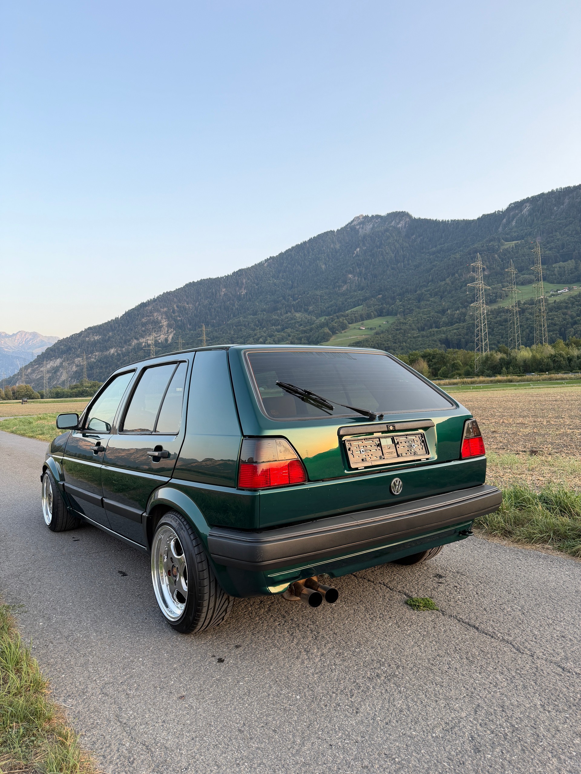 VW Golf 1600 GL-image-3