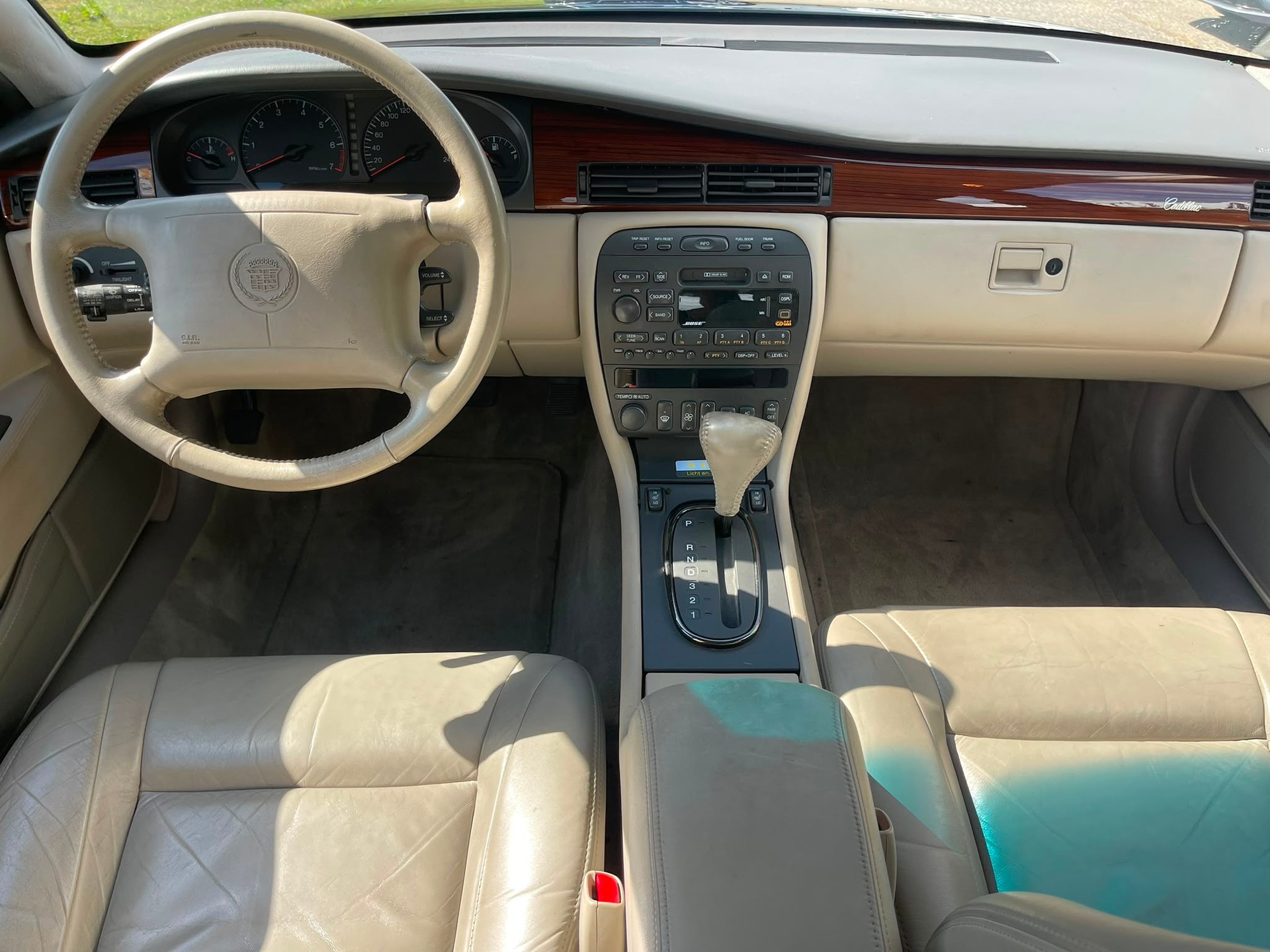 CADILLAC Seville SLS 4.6 32V-image-9