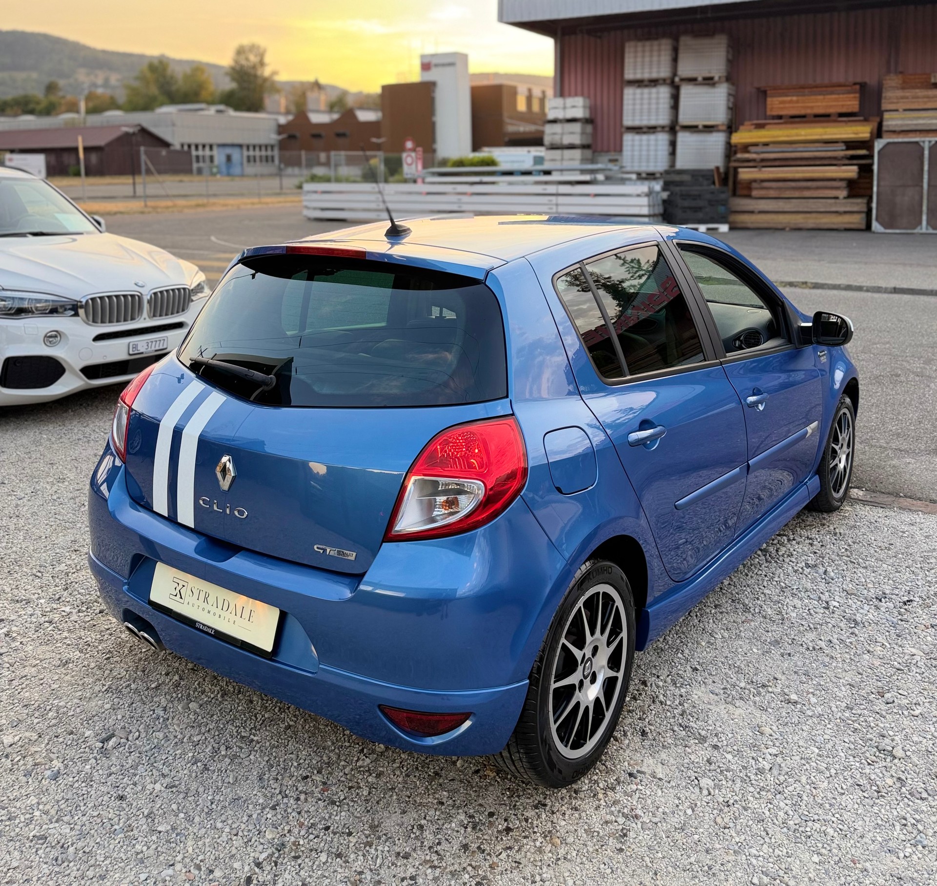 RENAULT Clio 1.6 16V Gordini GT **Frisch ab MFK**-image-5