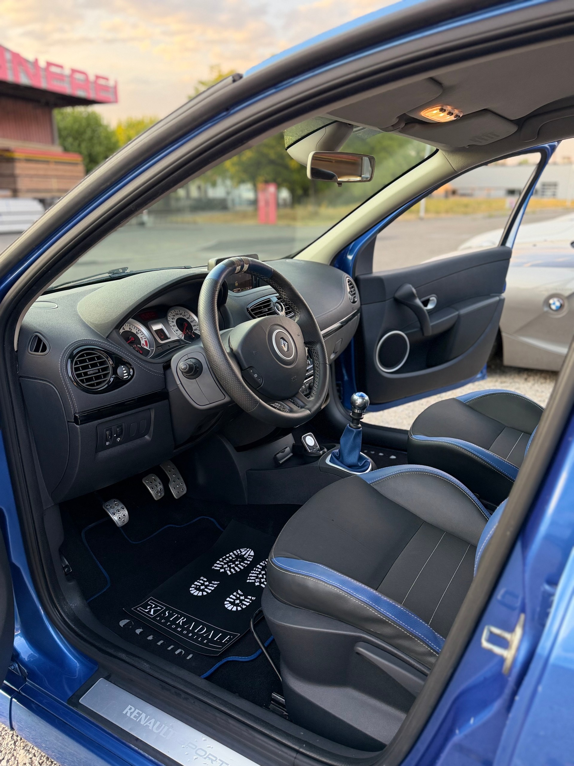 RENAULT Clio 1.6 16V Gordini GT **Frisch ab MFK**-image-11