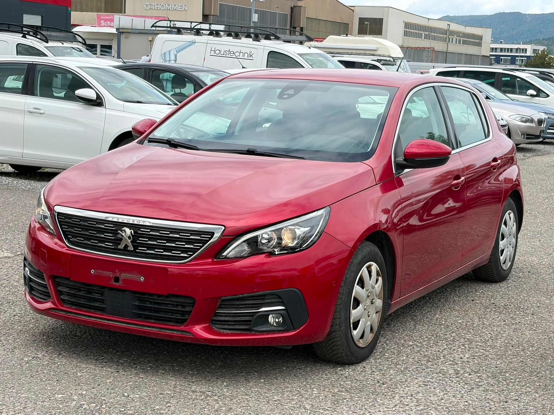 PEUGEOT 308 1.2 Pure Tech Active-image-0