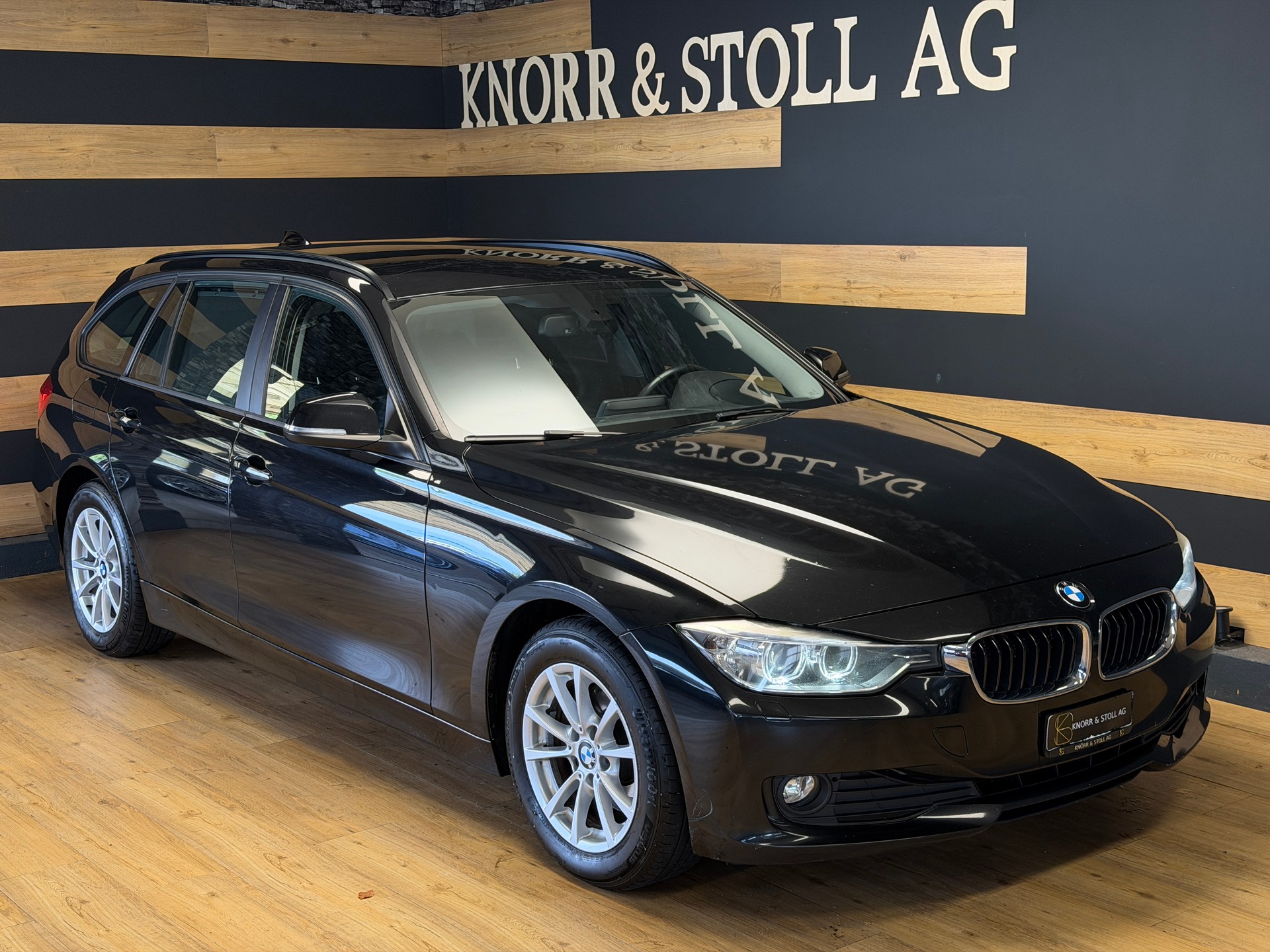 BMW 320d Touring Steptronic-image-3