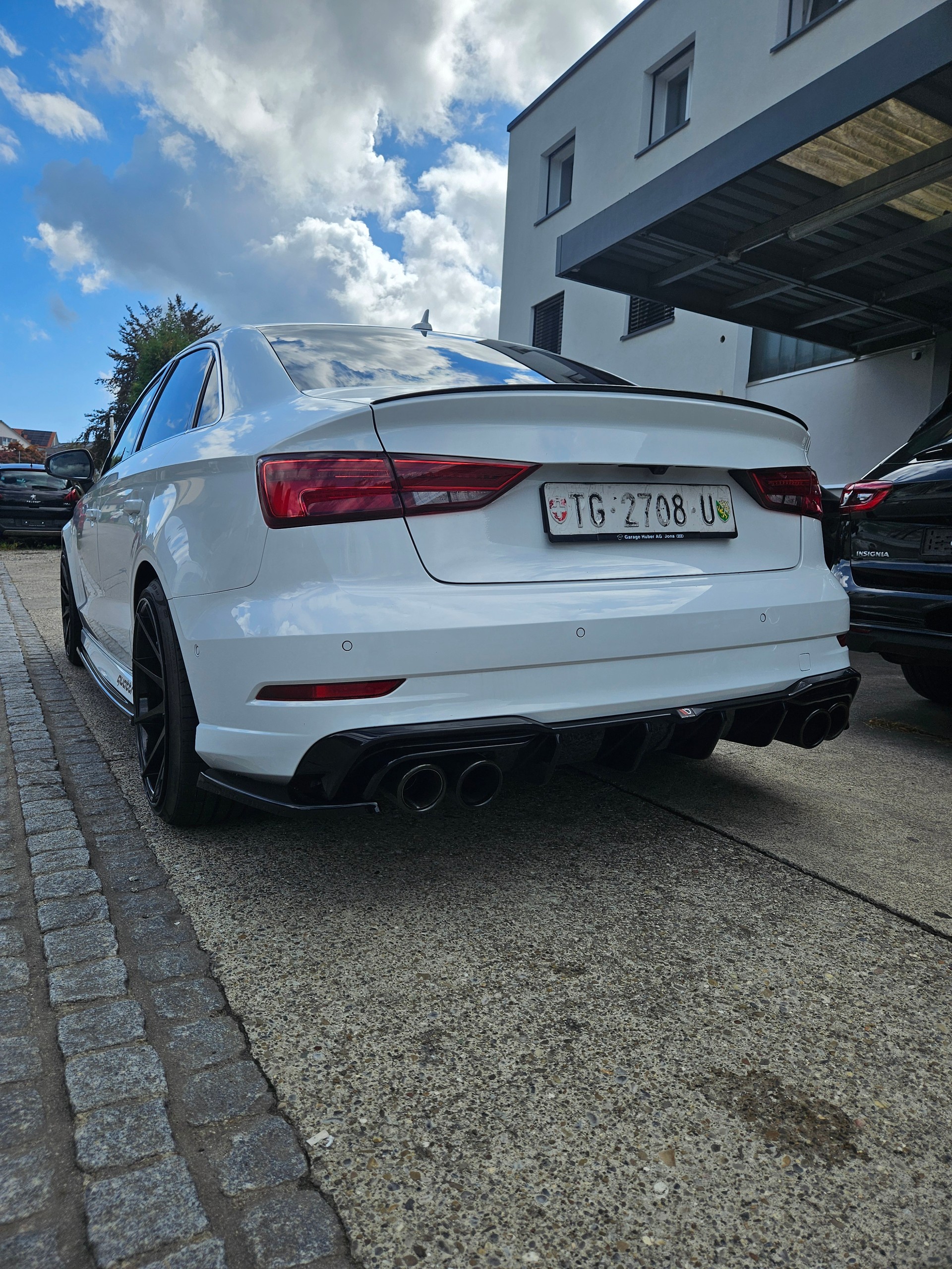 AUDI S3 Limousine 2.0 TFSI quattro S-tronic-image-5